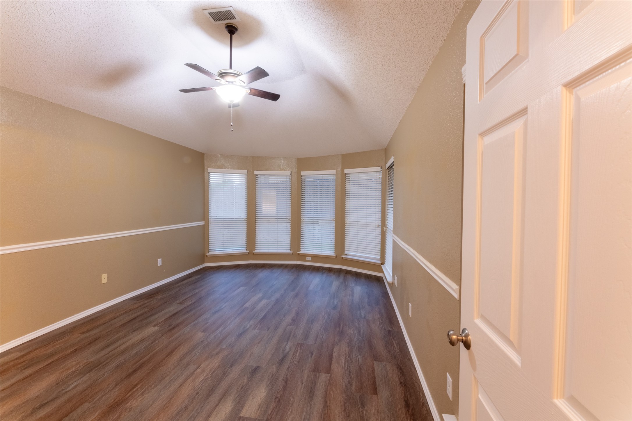 2401 Creekhaven Drive