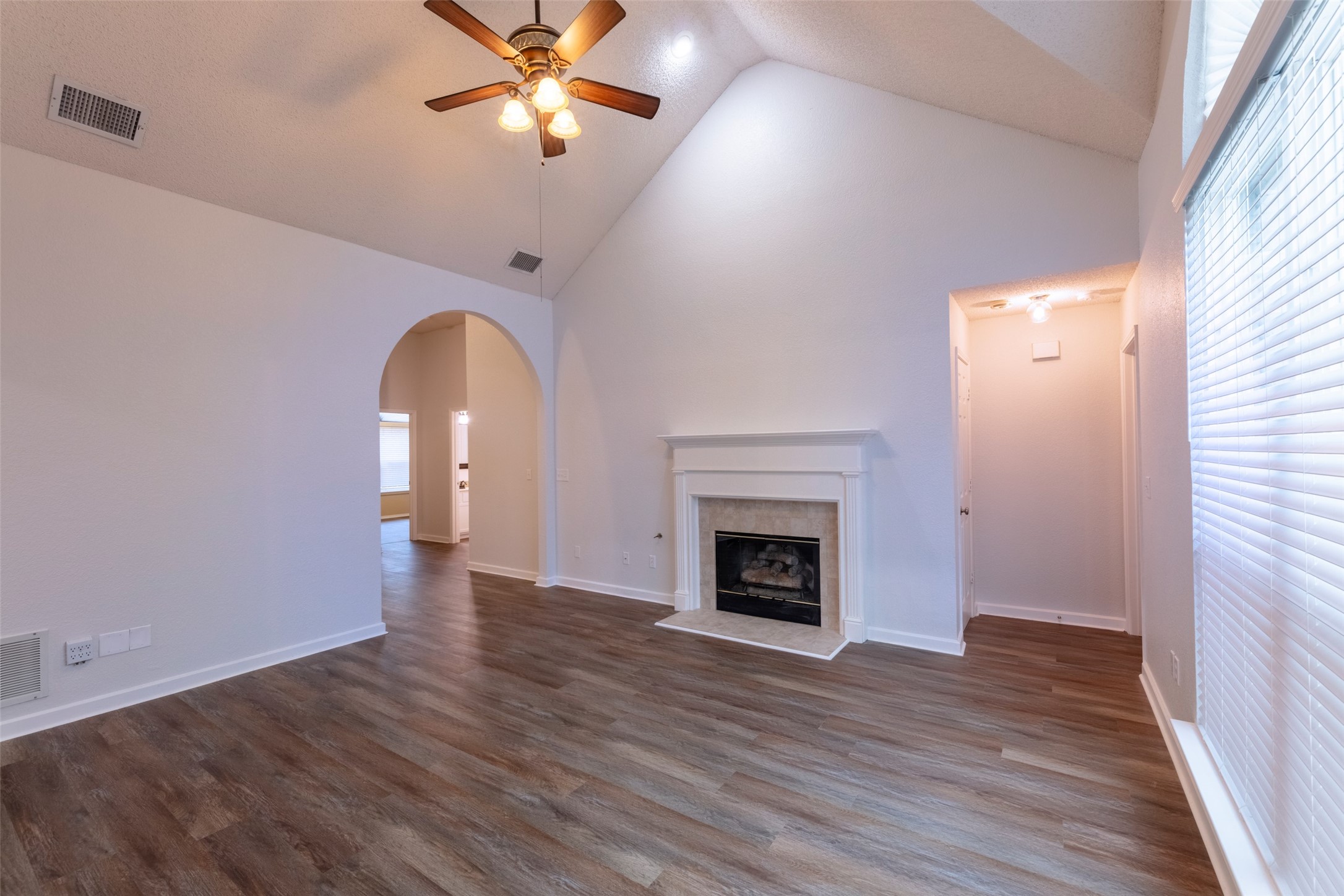 2401 Creekhaven Drive