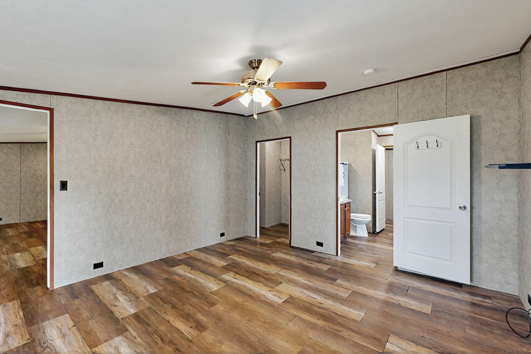 10911 Private Road 3746 Y