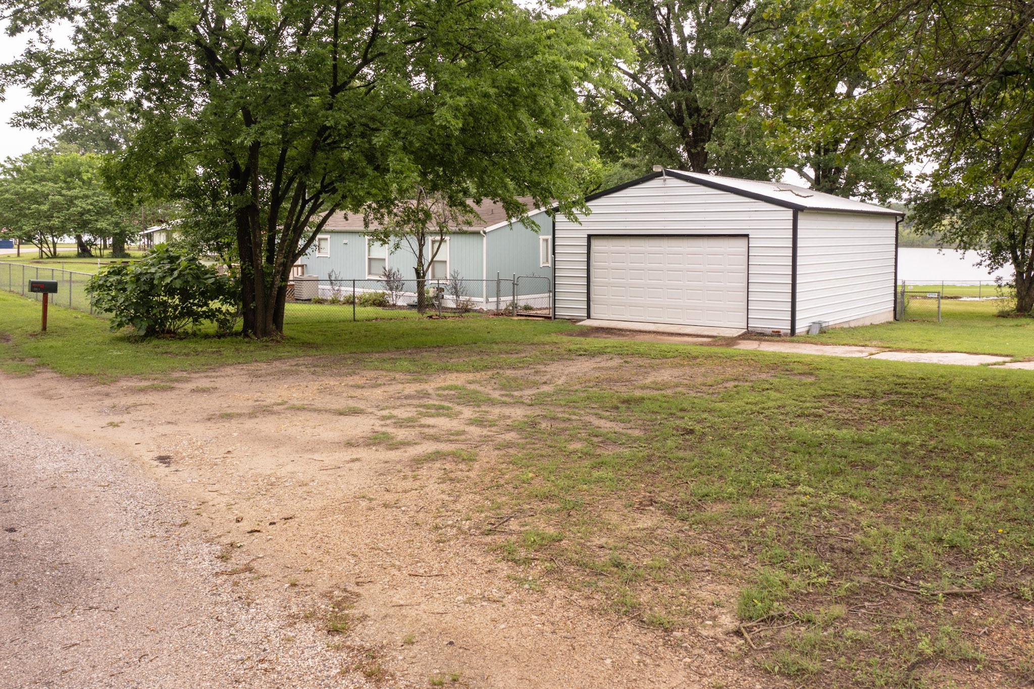 10911 Private Road 3746 Y