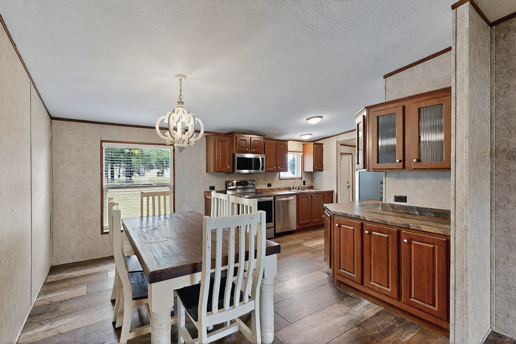 10911 Private Road 3746 Y