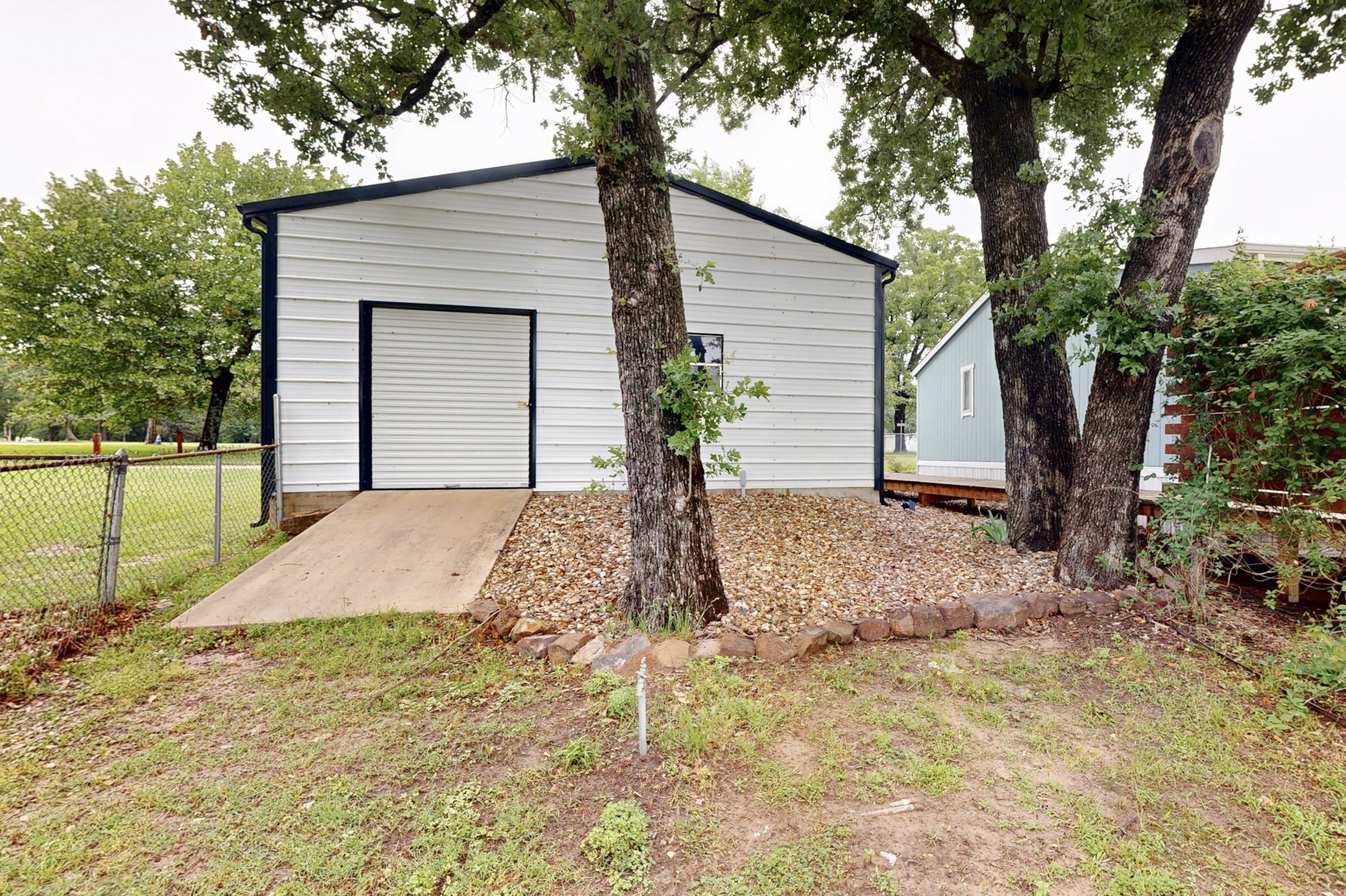 10911 Private Road 3746 Y