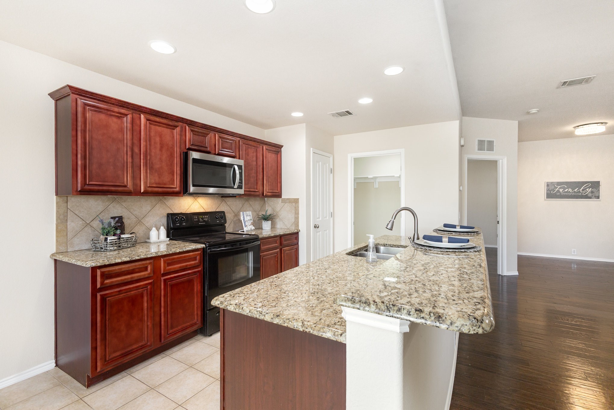901 Mazatlan Court