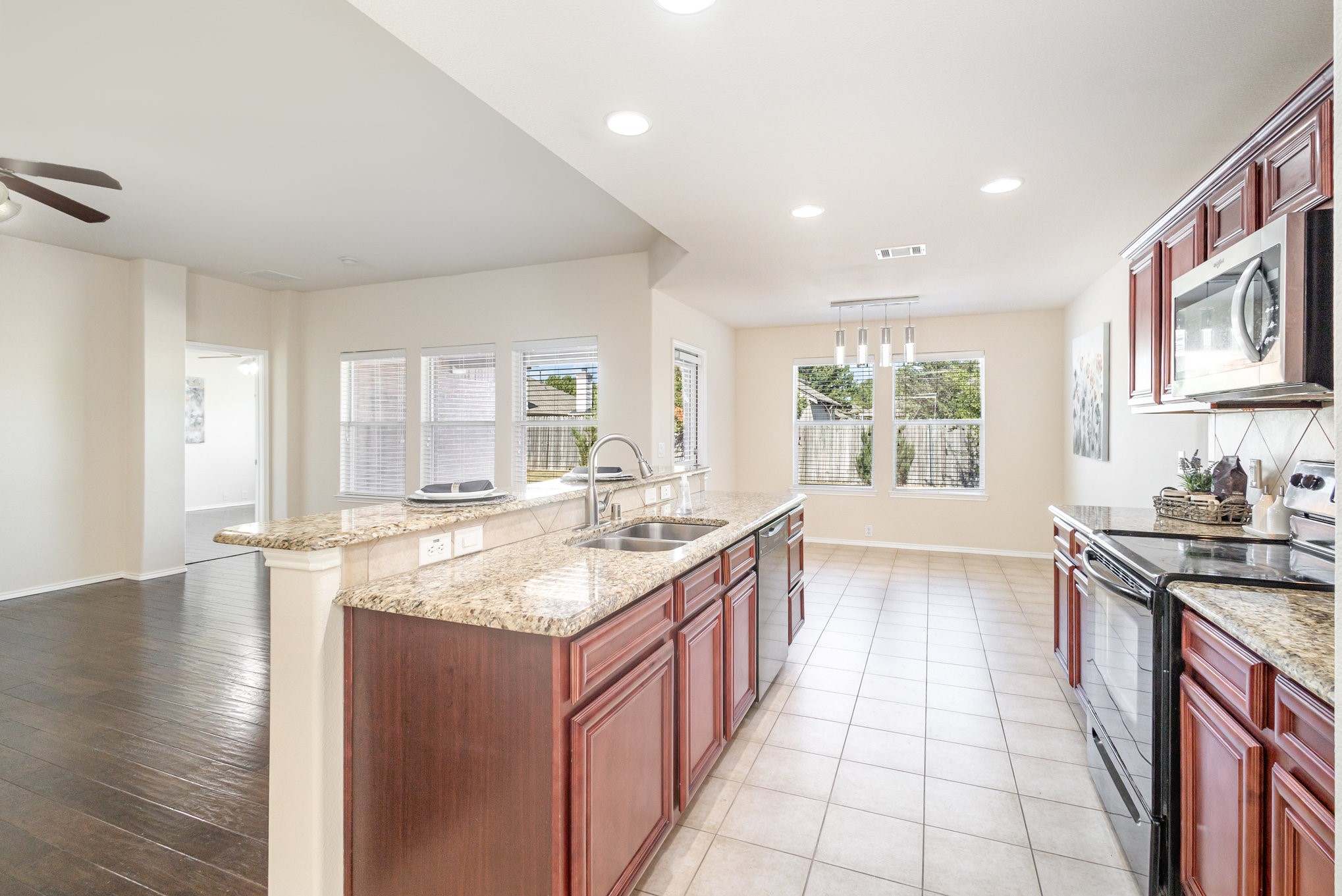 901 Mazatlan Court