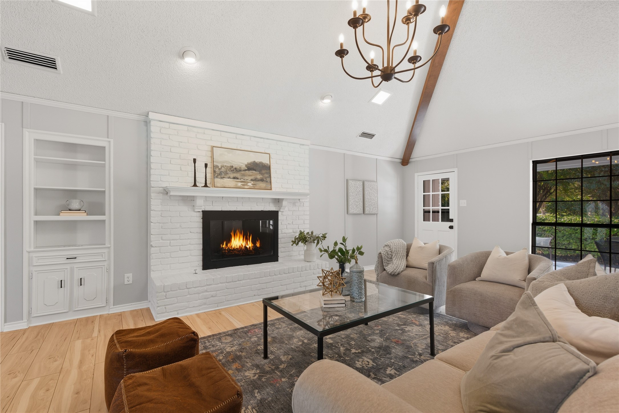 501 Candlewood Lane
