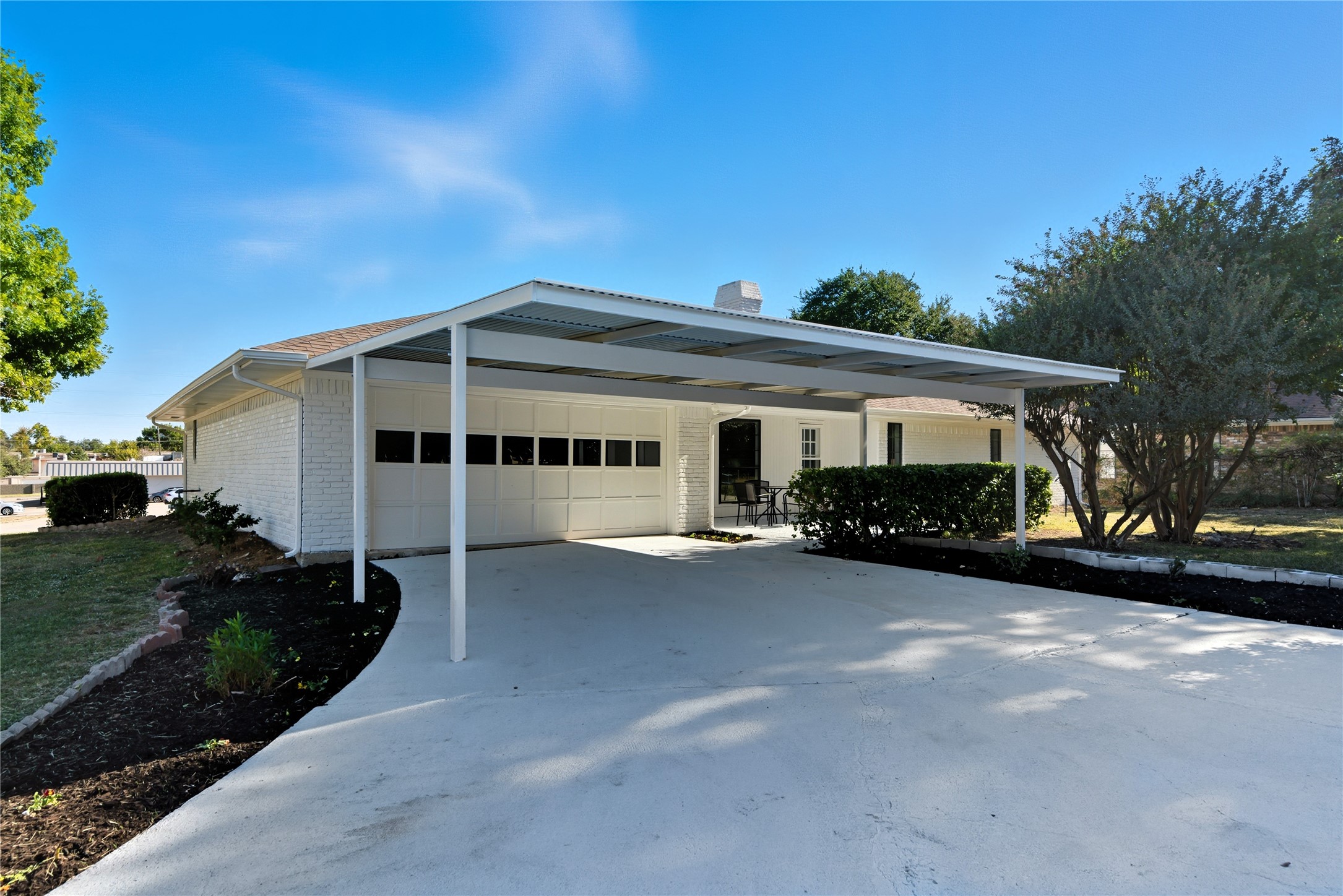 501 Candlewood Lane