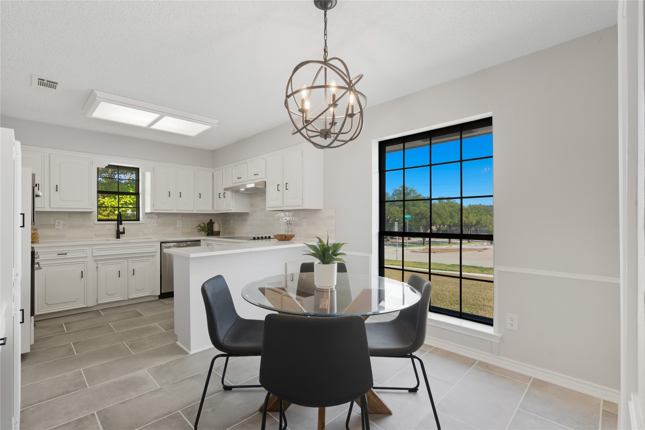 501 Candlewood Lane