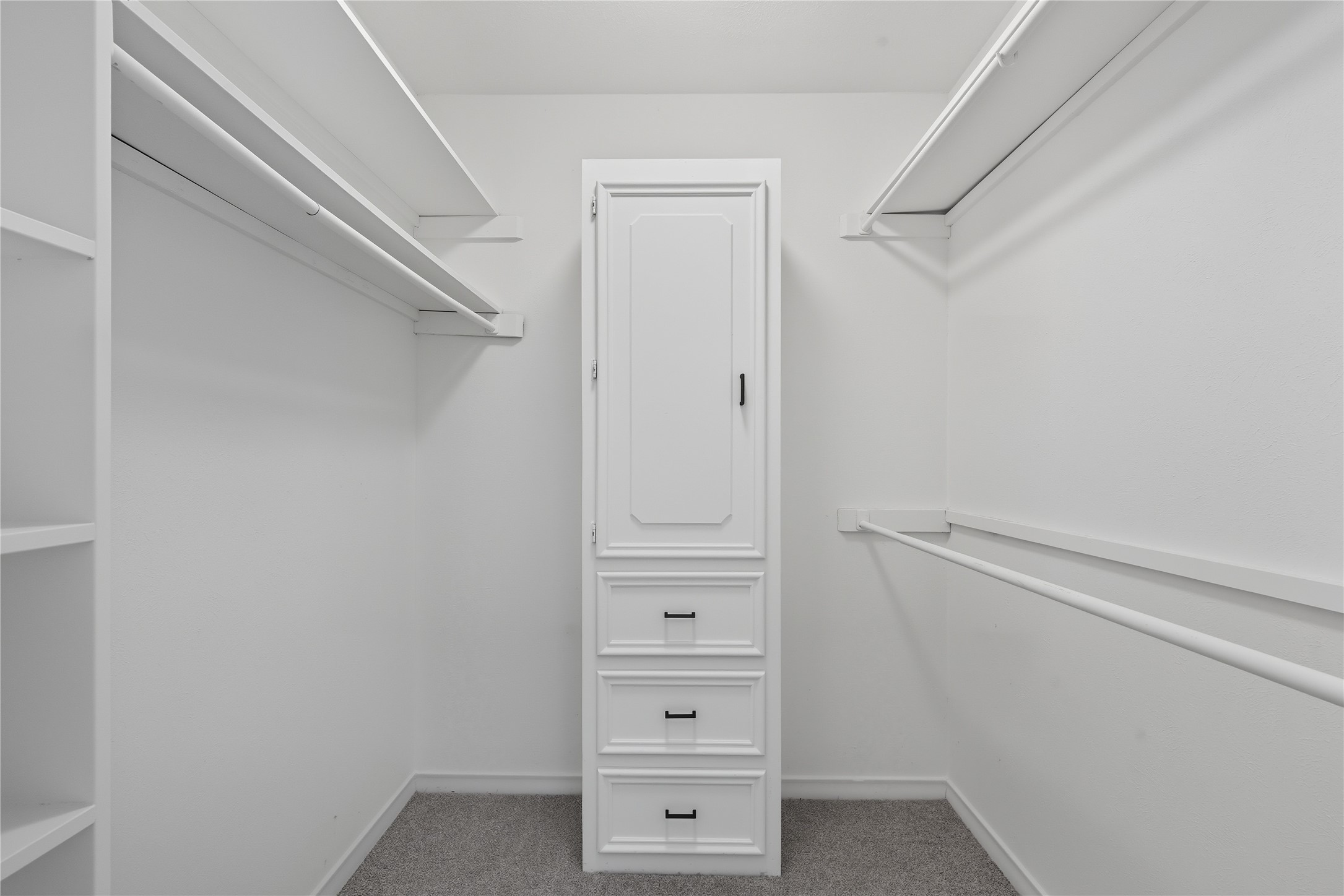 501 Candlewood Lane