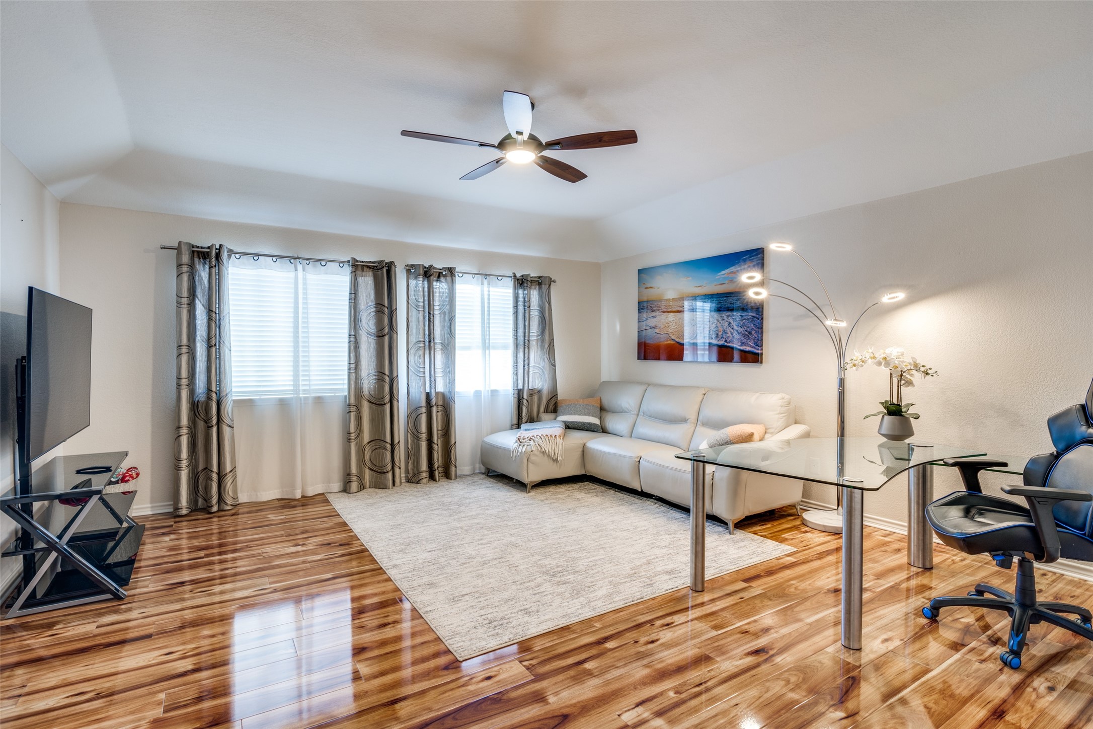 502 Covey Trail