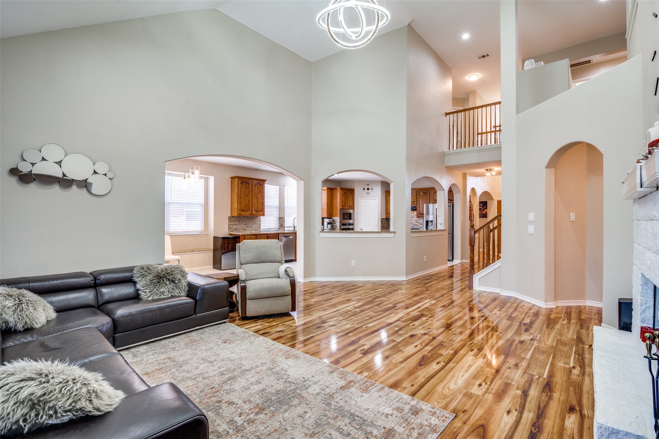 502 Covey Trail