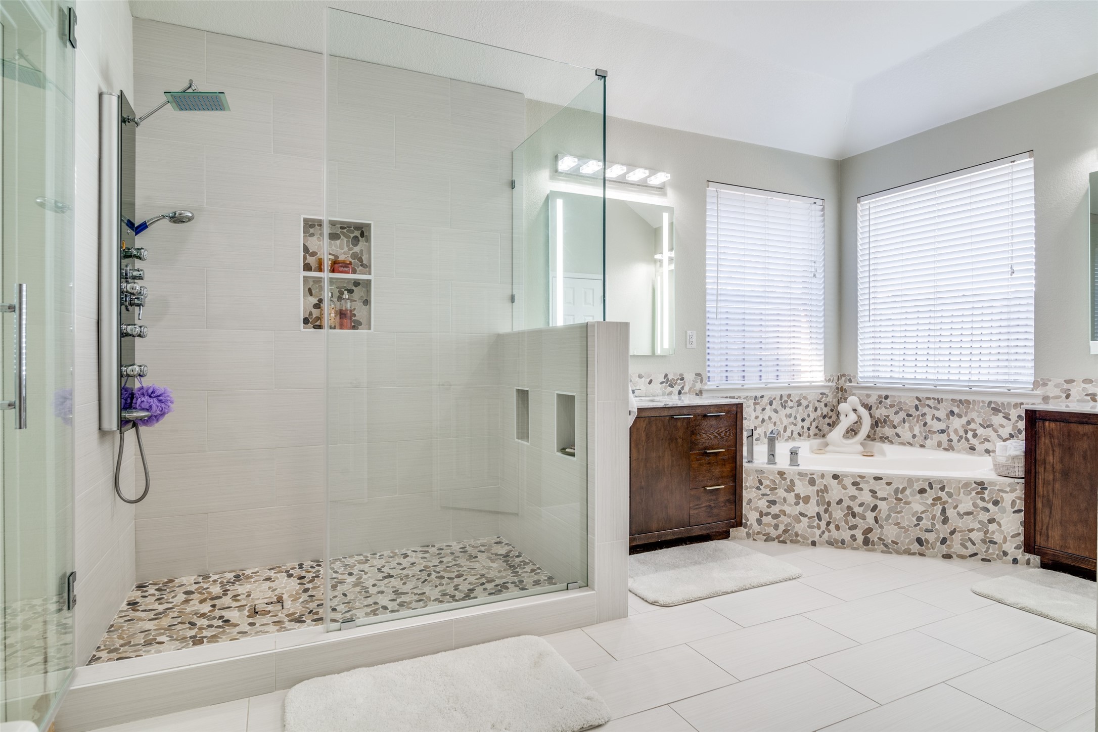 502 Covey Trail
