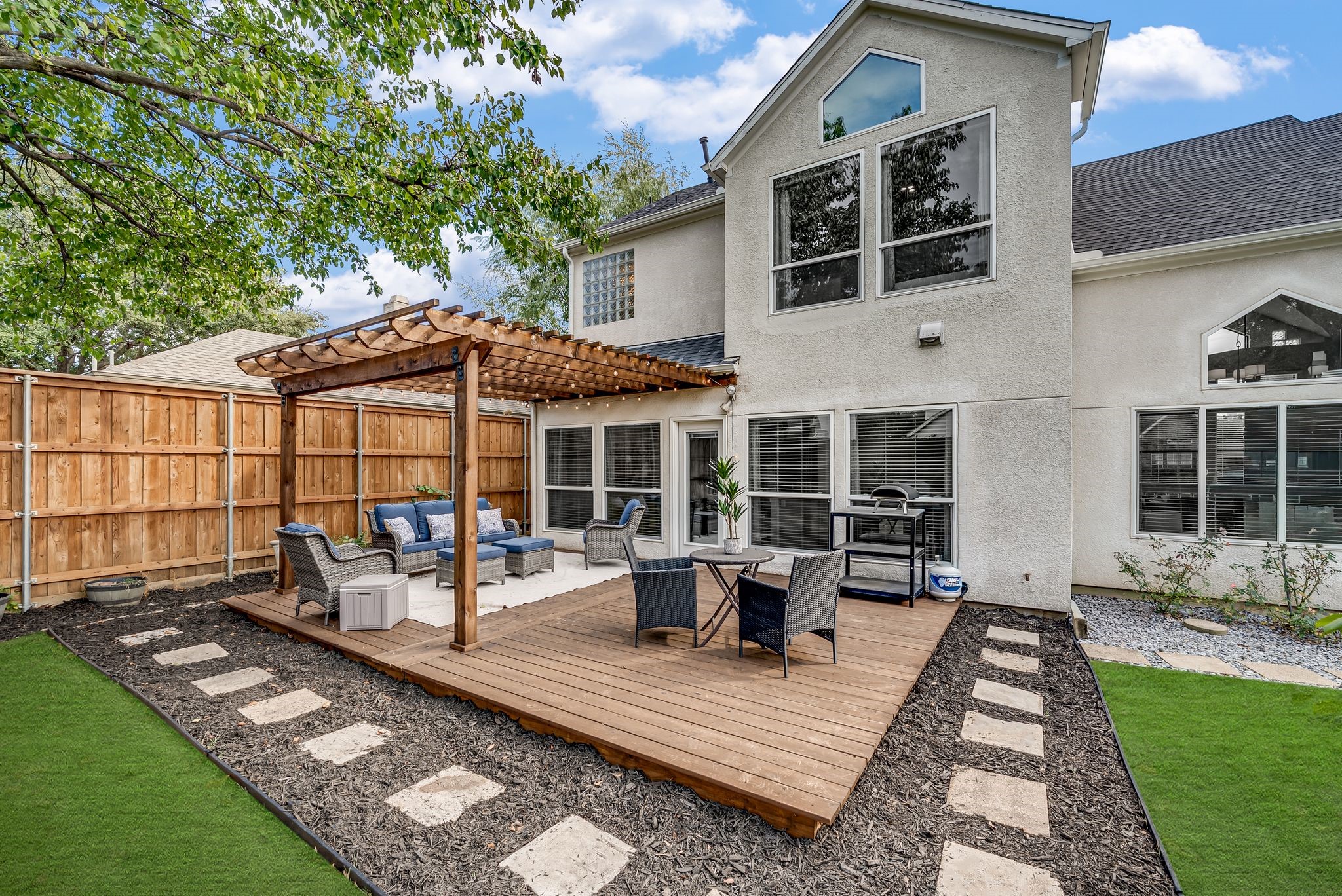 6053 Buffridge Trail