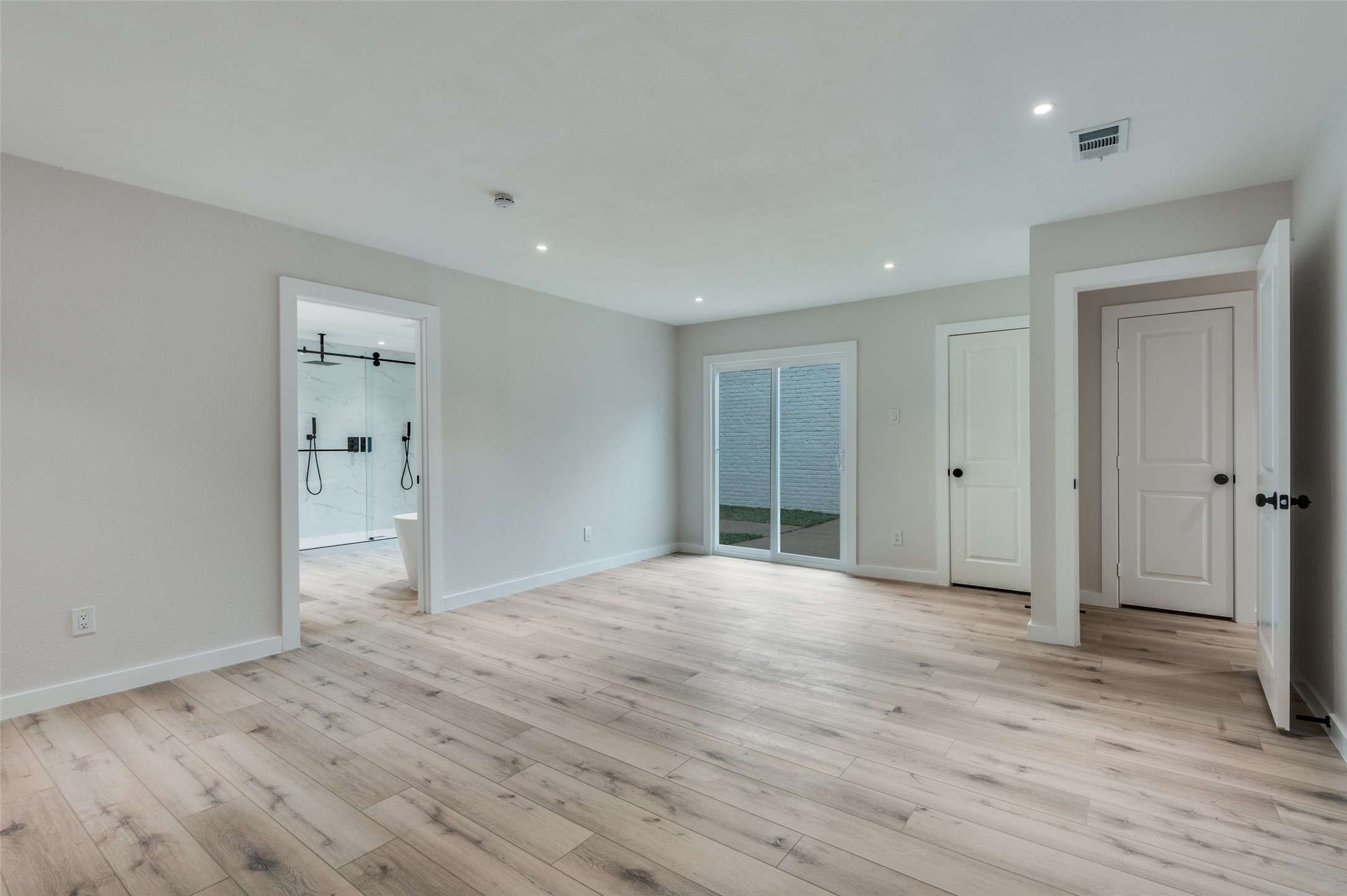 1401 Ginger Court