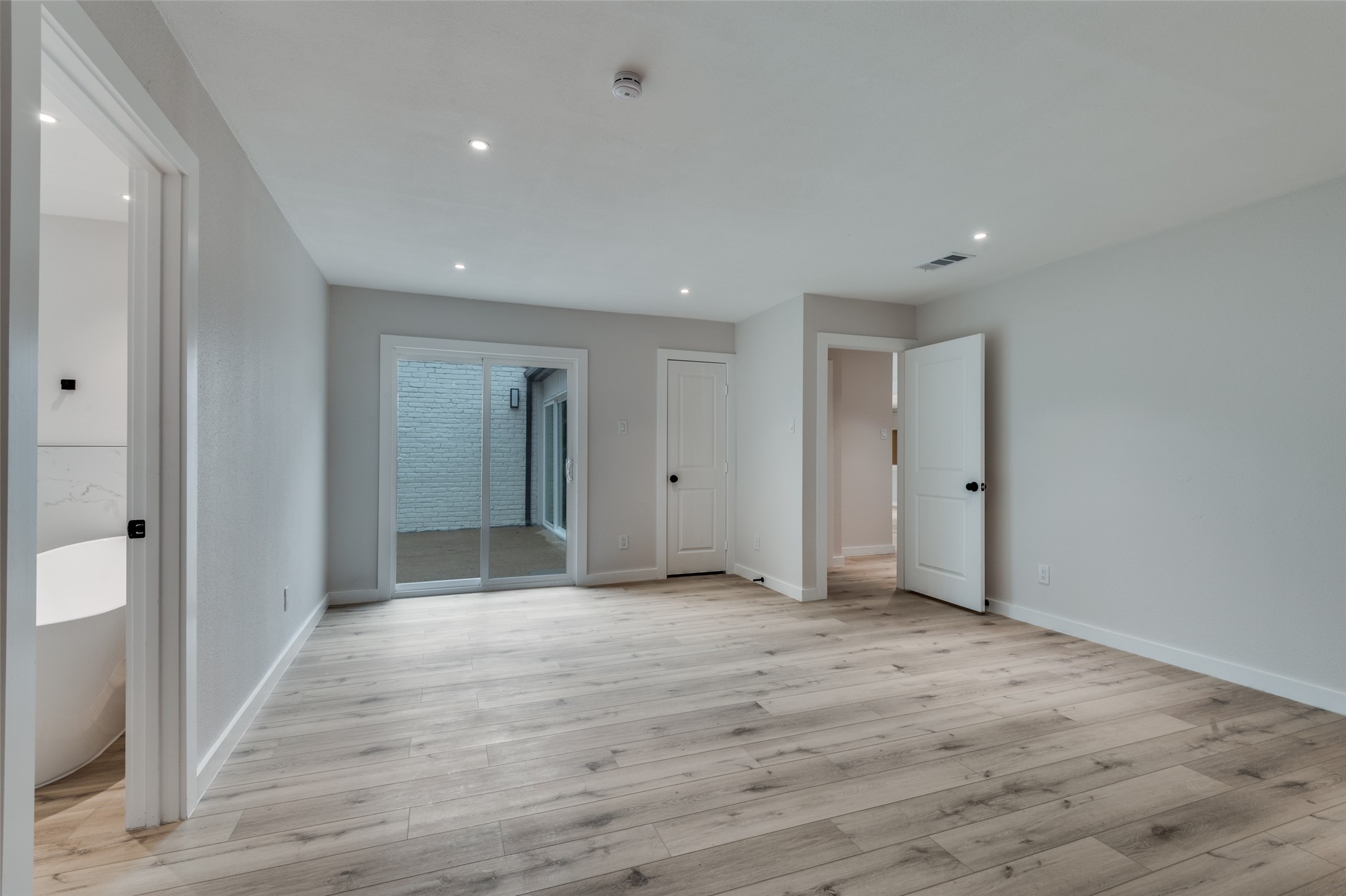 1401 Ginger Court