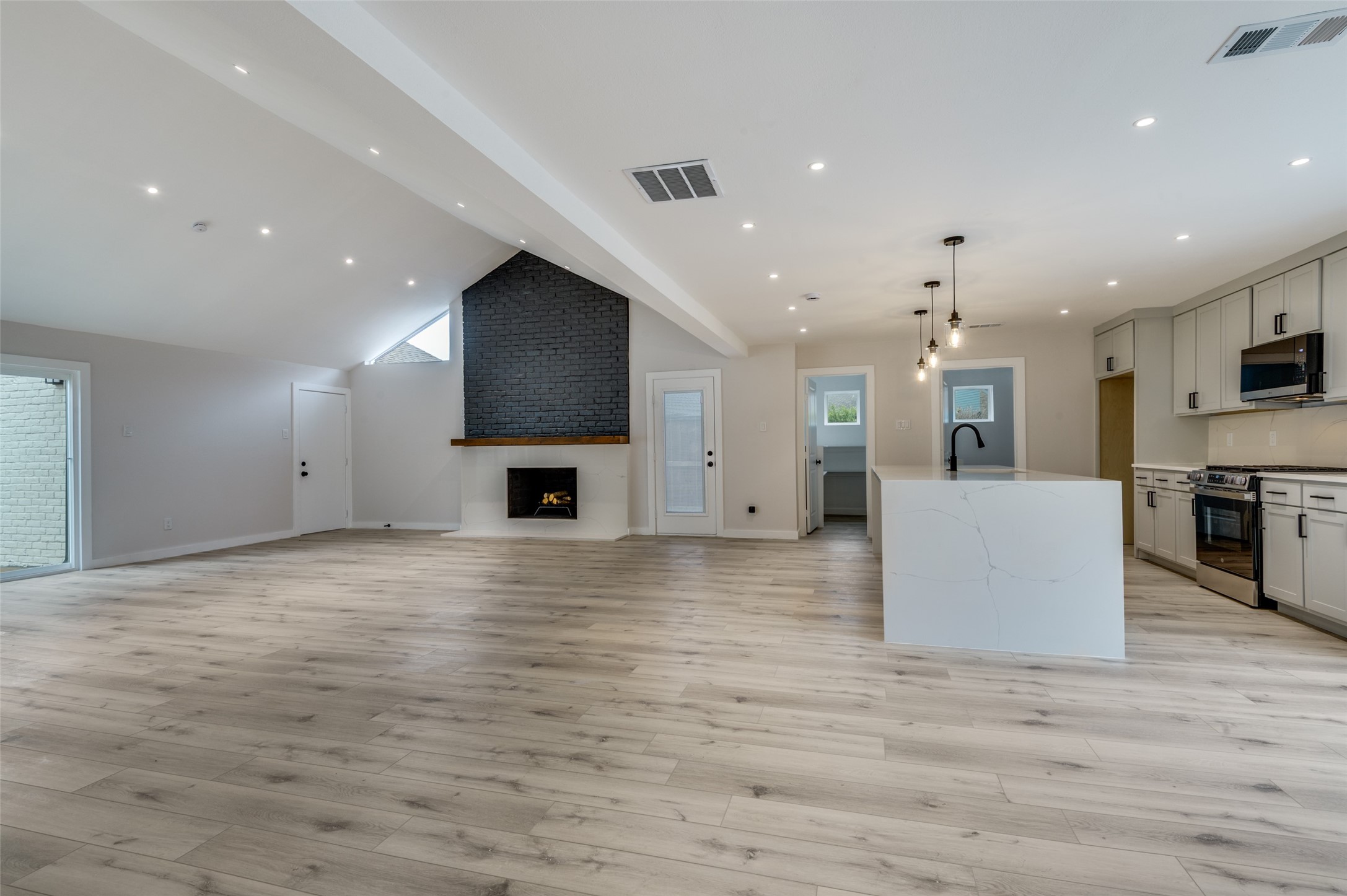 1401 Ginger Court