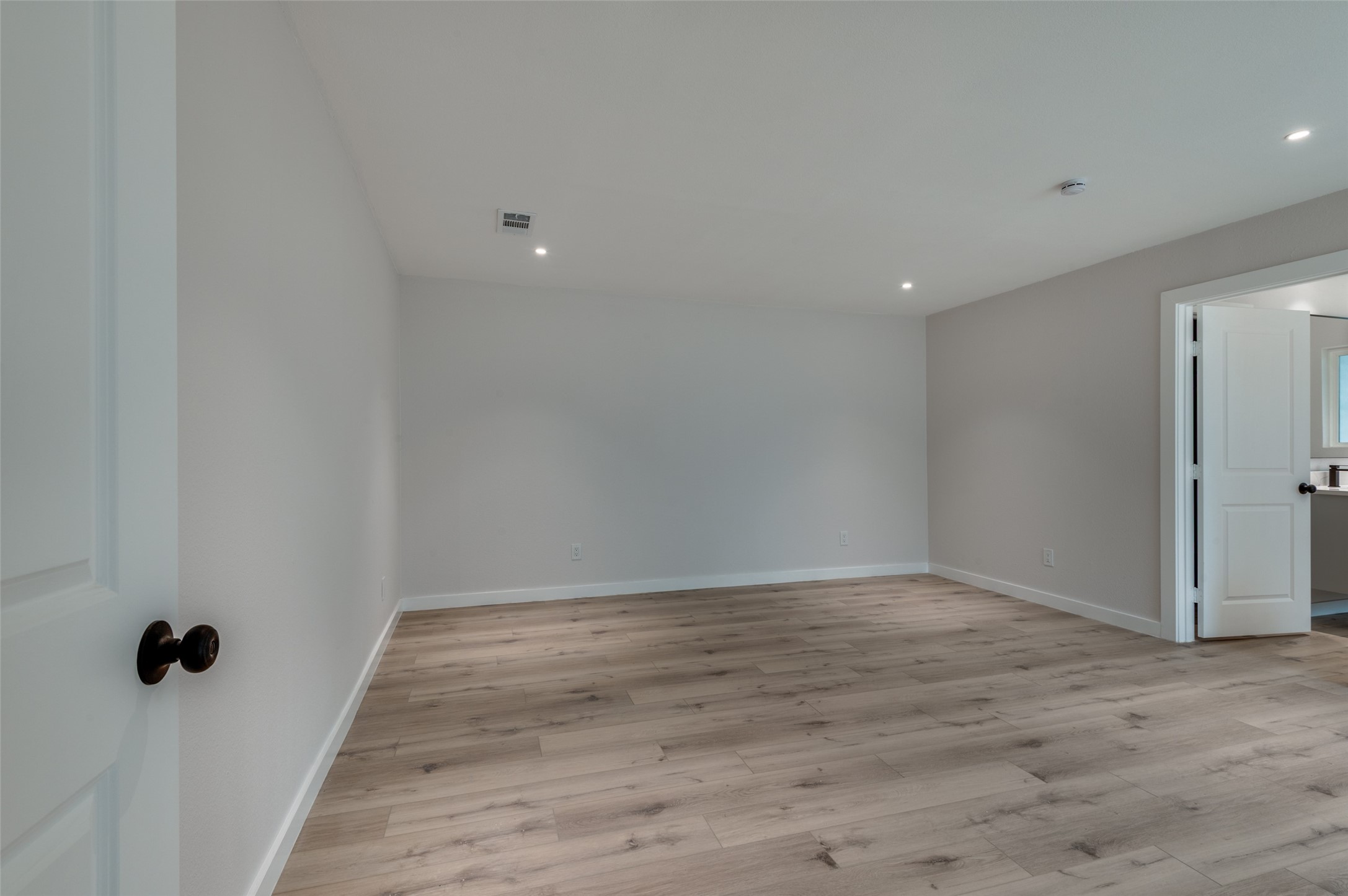 1401 Ginger Court
