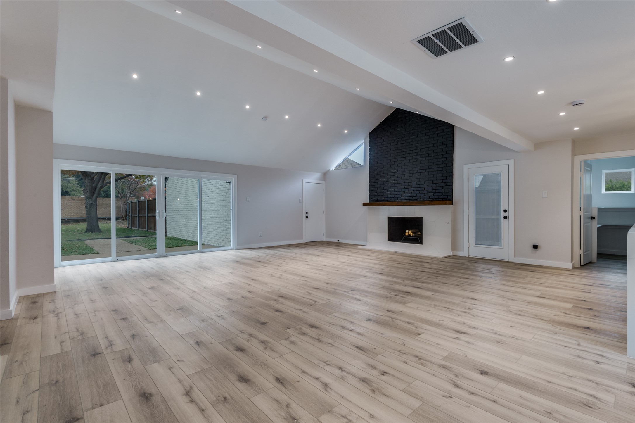 1401 Ginger Court
