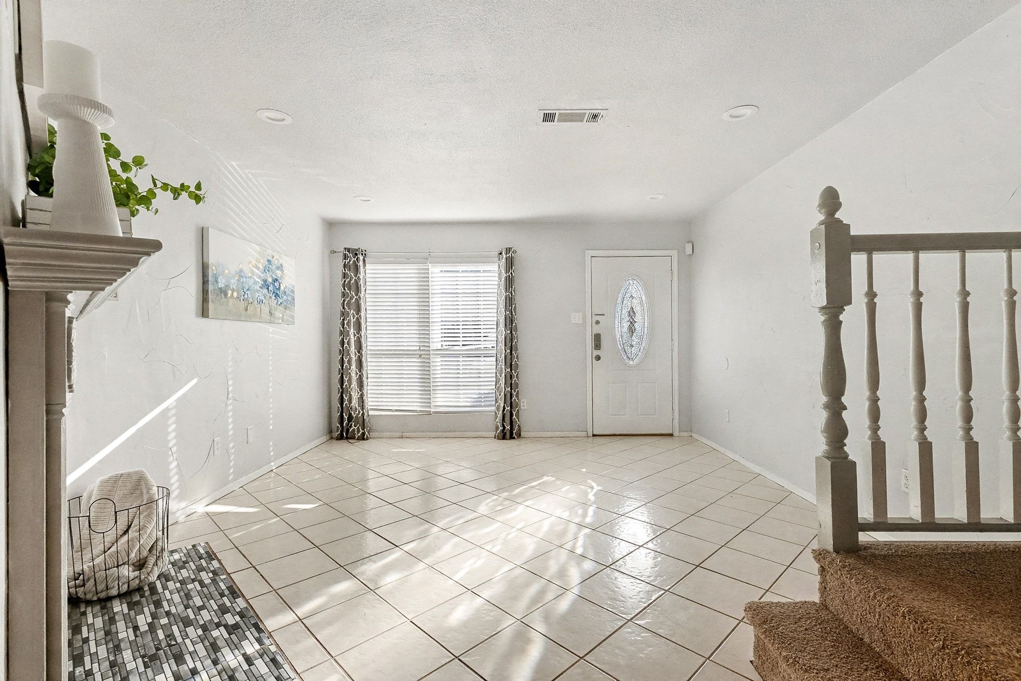 617 Carriagehouse Lane 3E