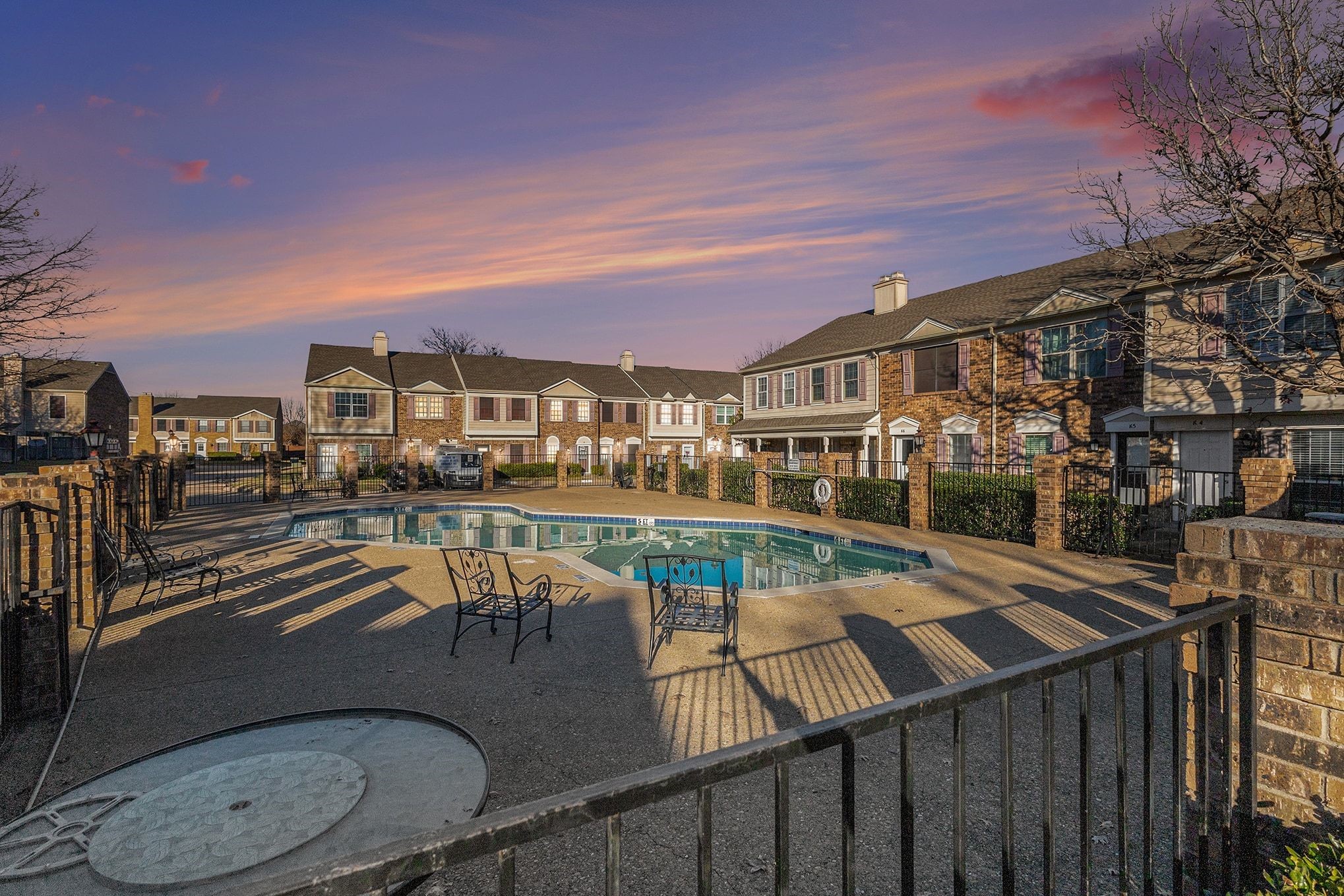 617 Carriagehouse Lane 3E