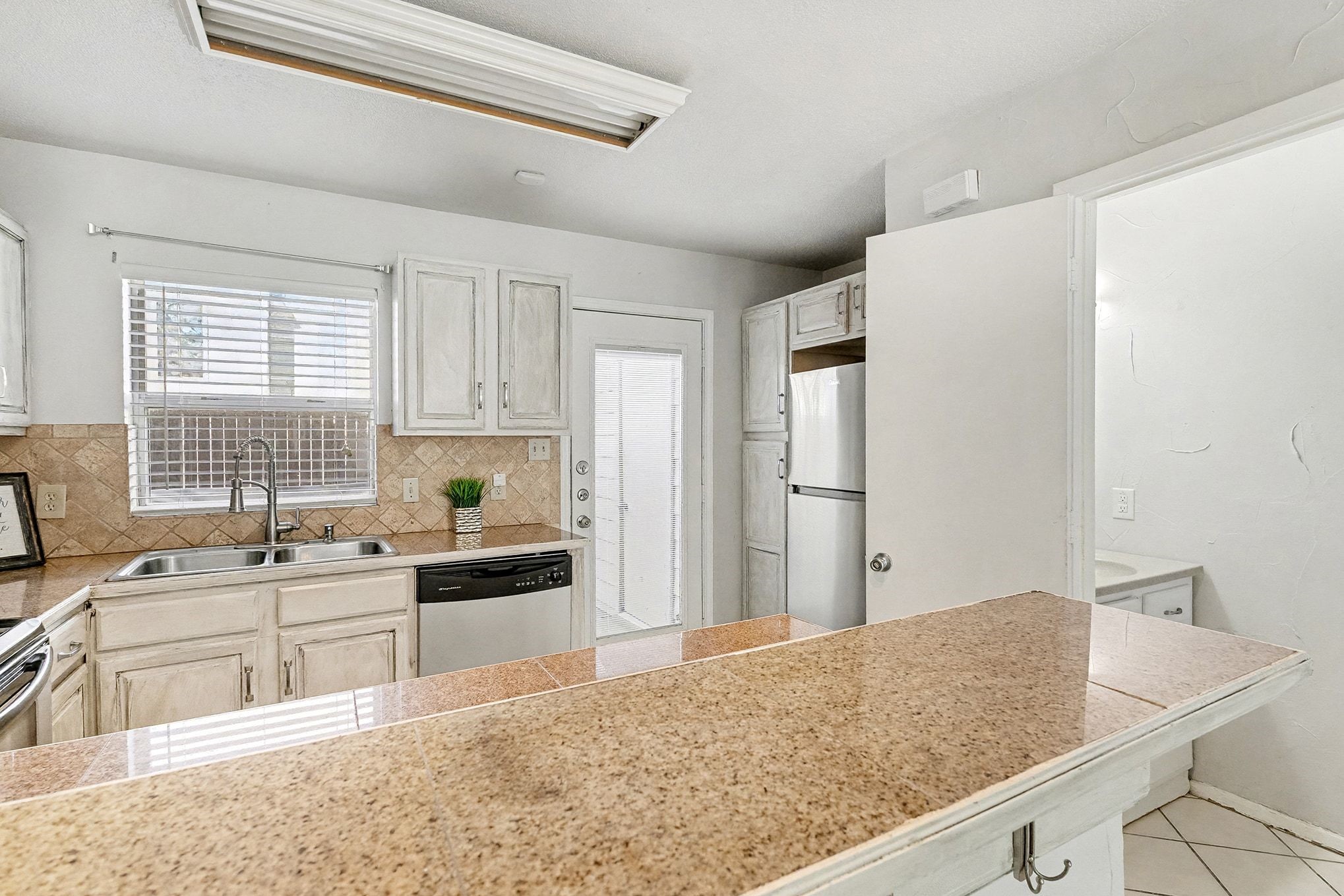 617 Carriagehouse Lane 3E