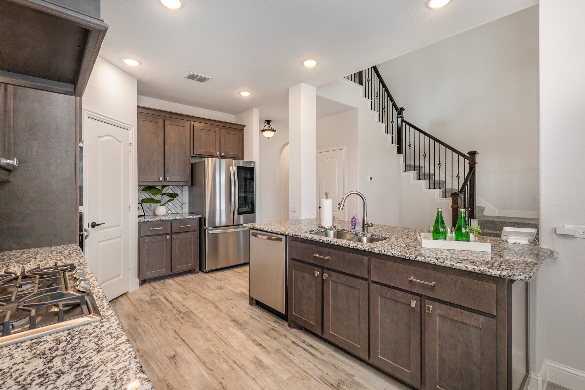 4130 Lagoon Place