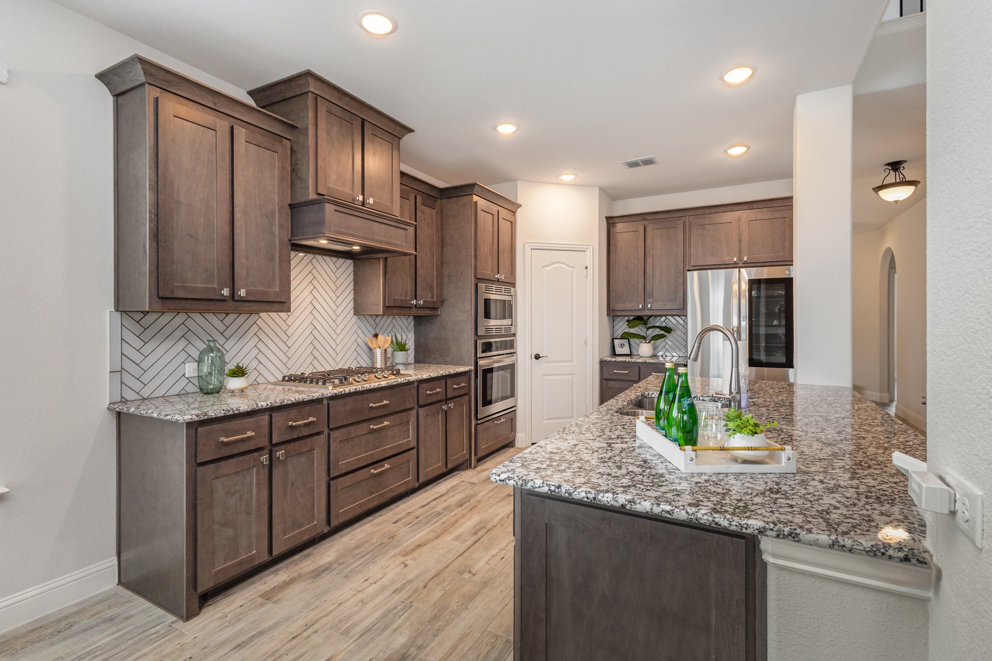 4130 Lagoon Place