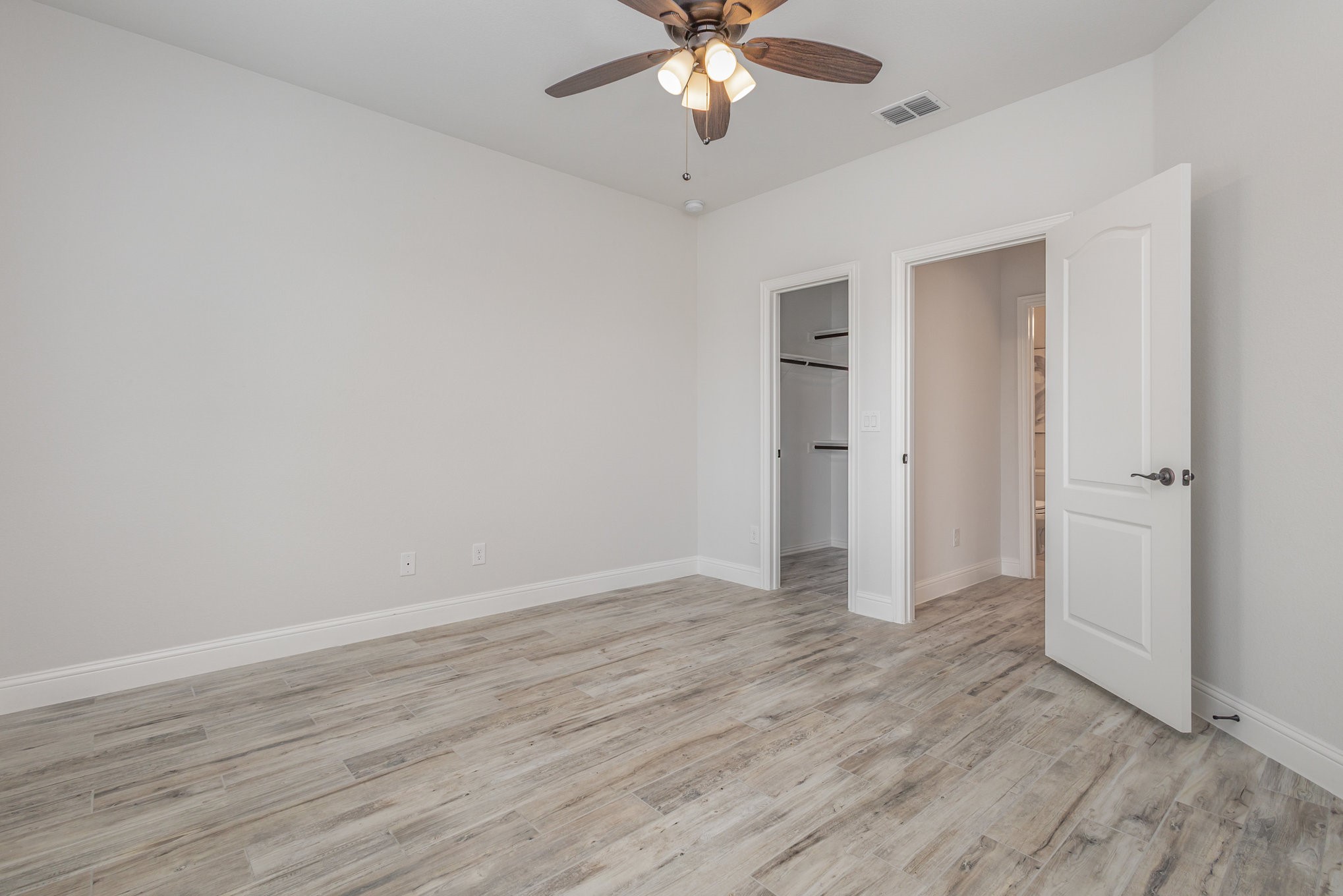 4130 Lagoon Place