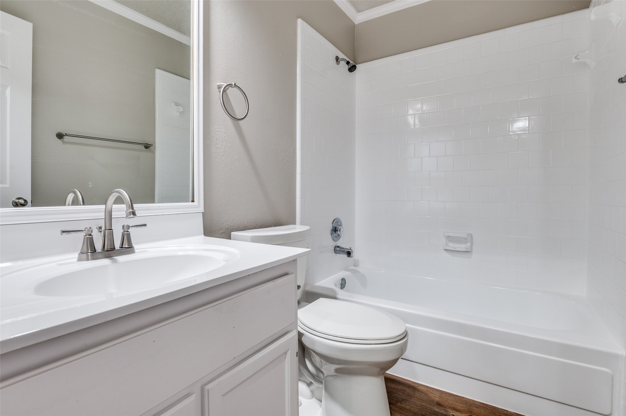 1113 Harvest Hill Lane