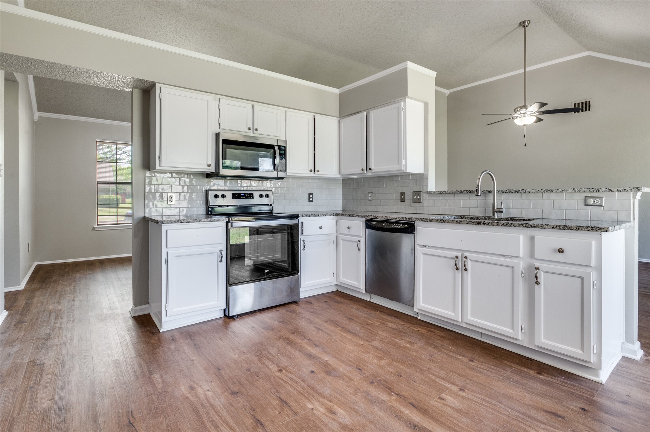 1113 Harvest Hill Lane