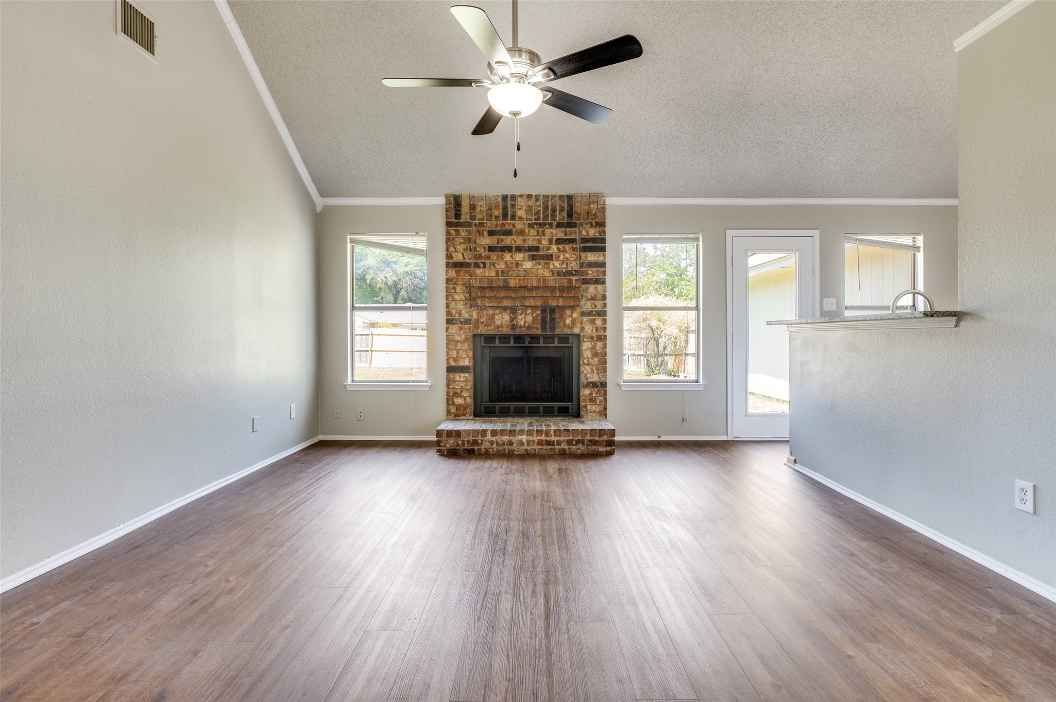 1113 Harvest Hill Lane