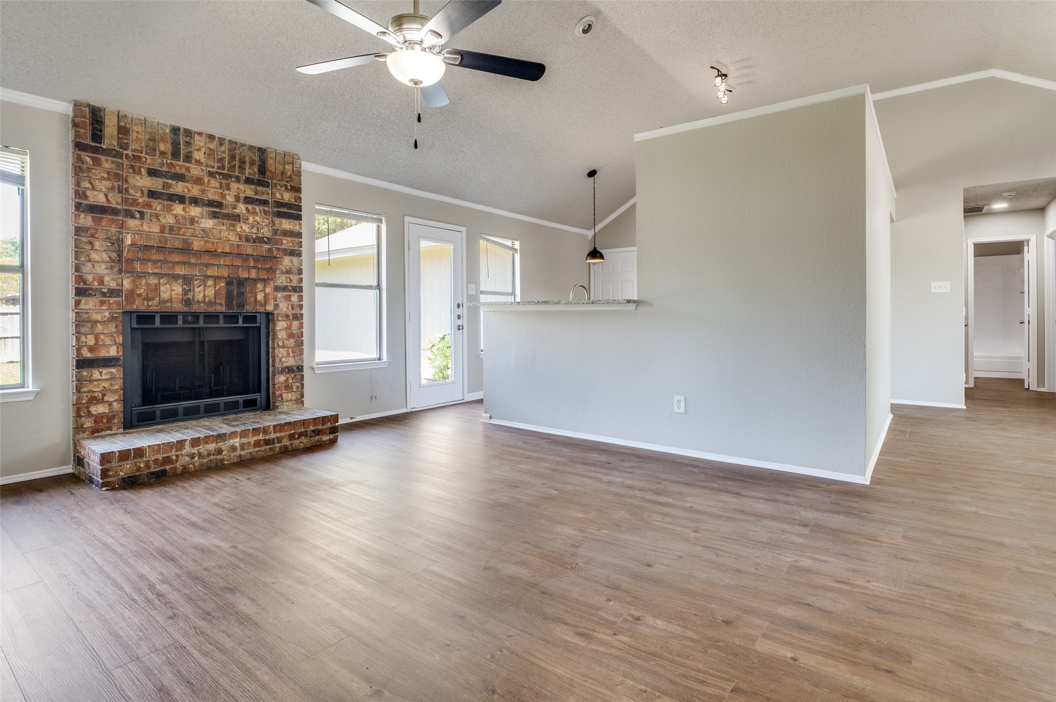 1113 Harvest Hill Lane