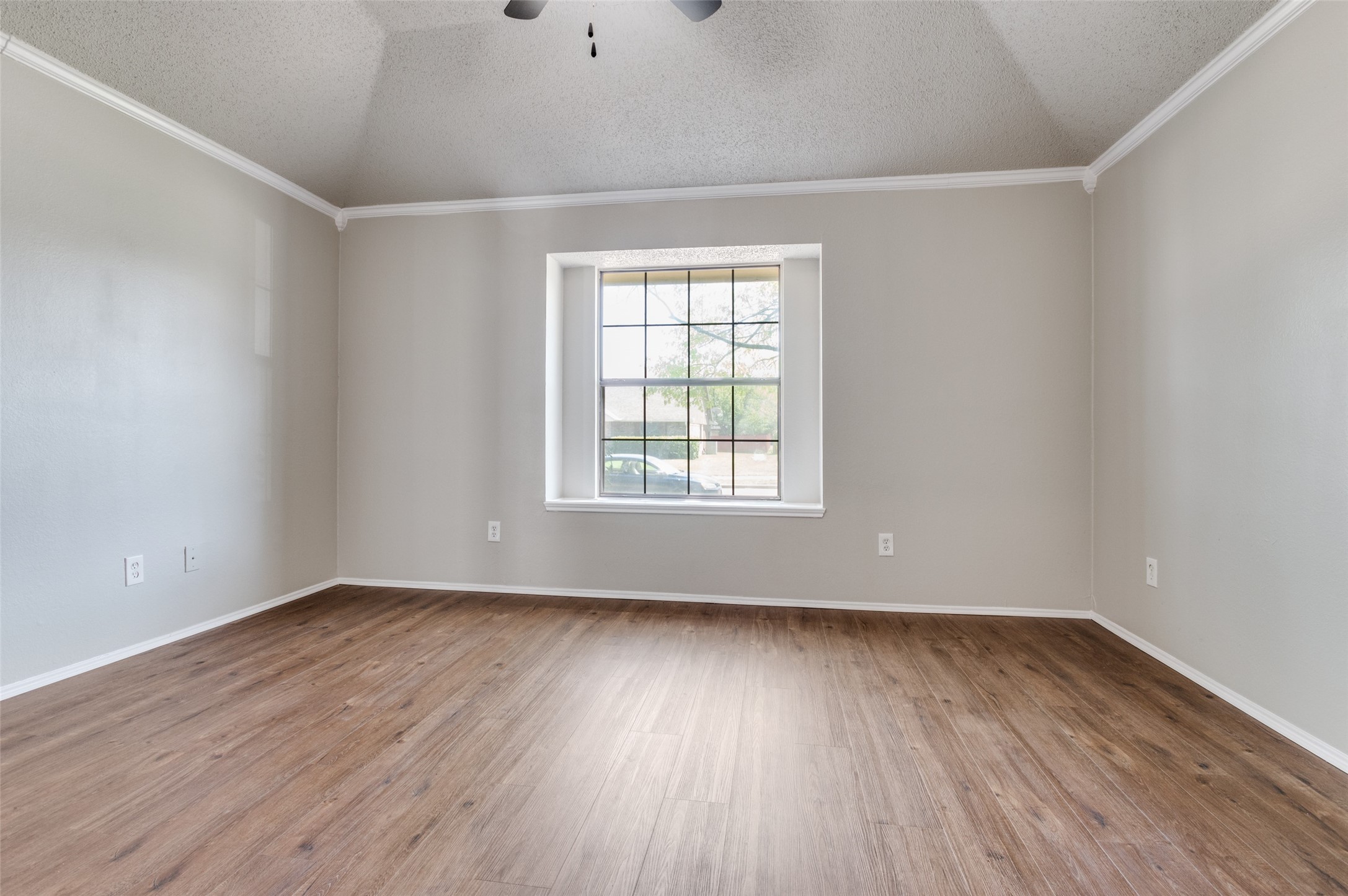 1113 Harvest Hill Lane