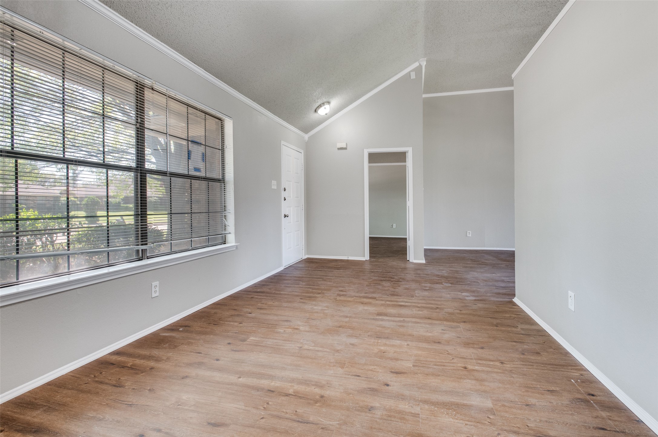 1113 Harvest Hill Lane