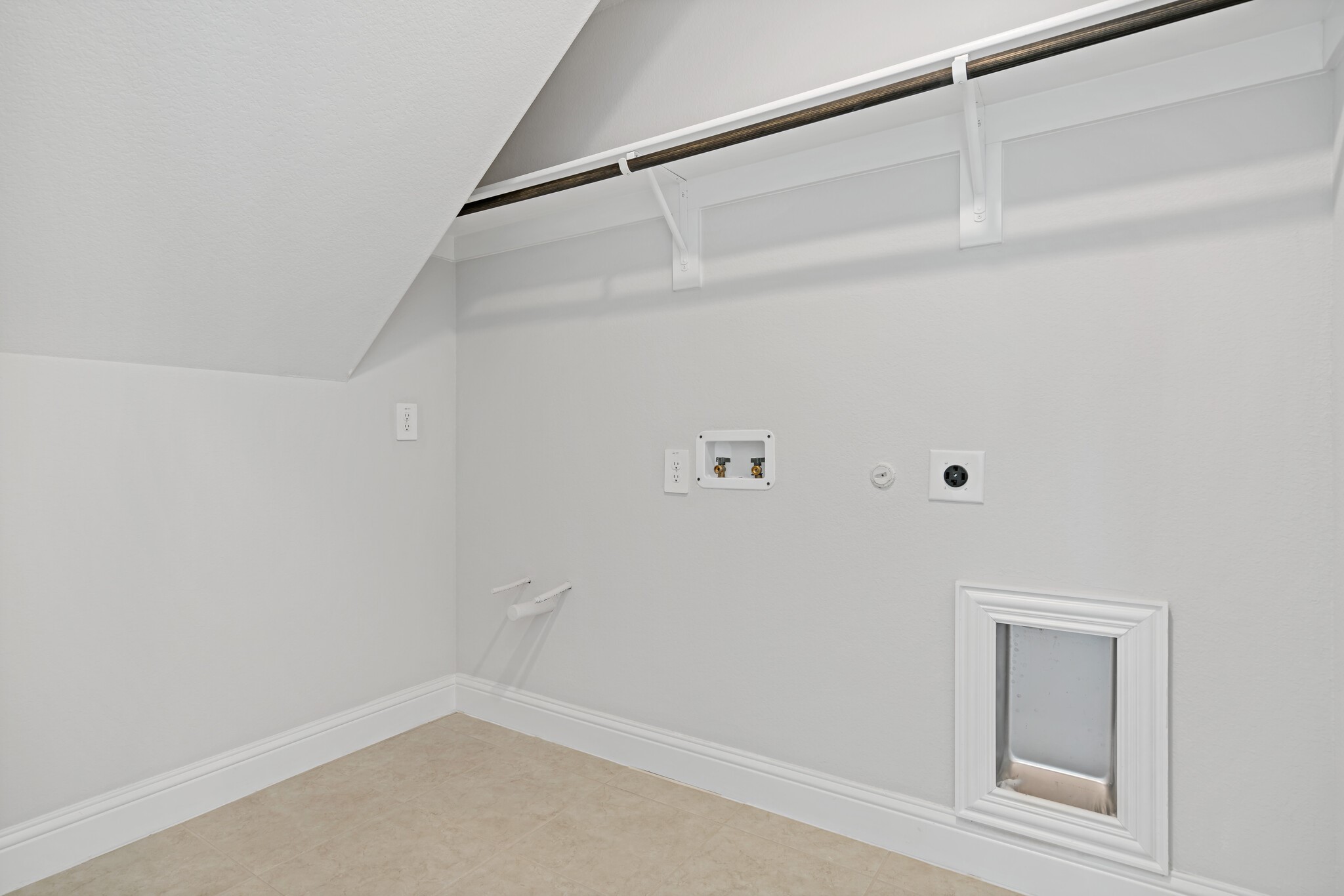 124 Spanish Bluebell Drive