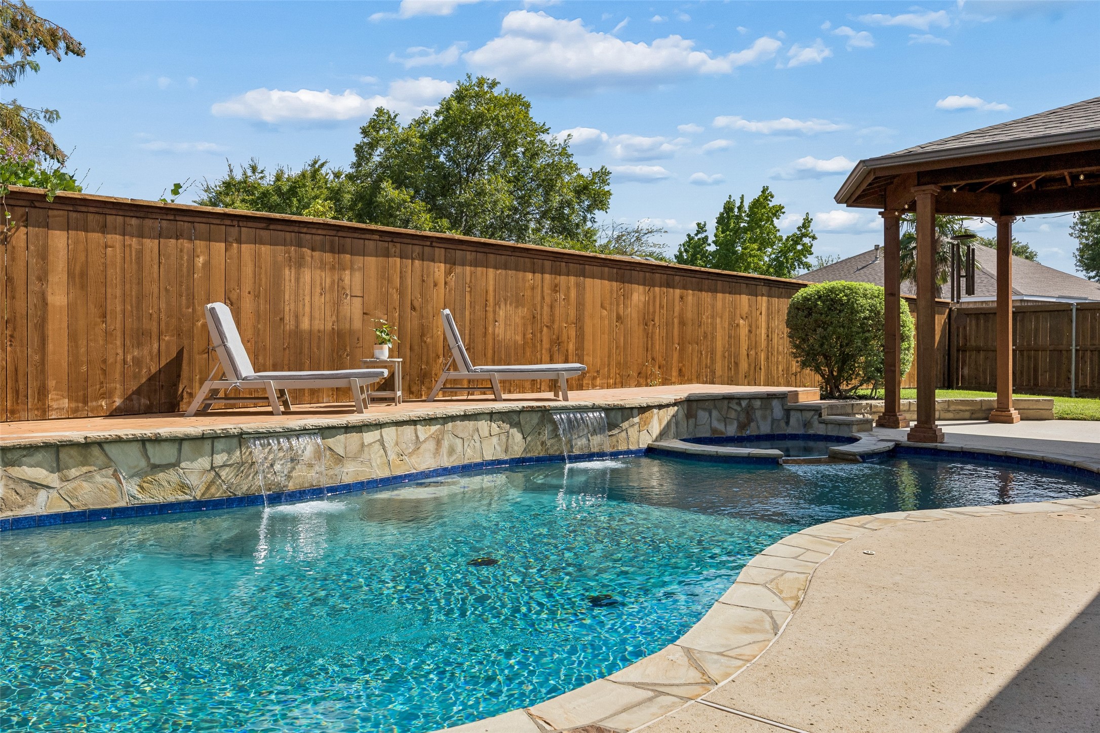 10418 Greenbriar Lane