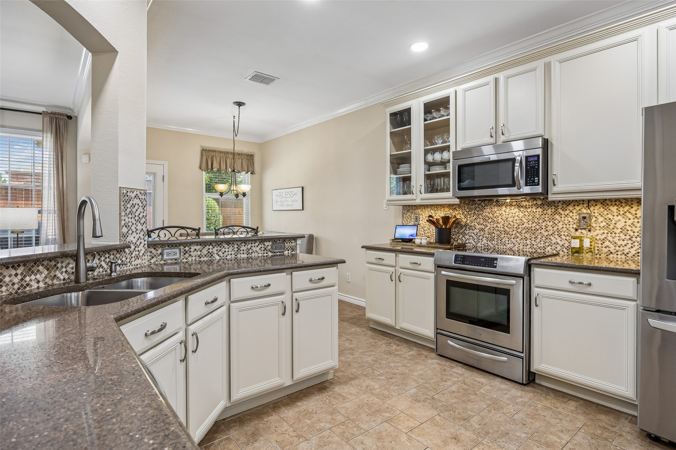 10418 Greenbriar Lane
