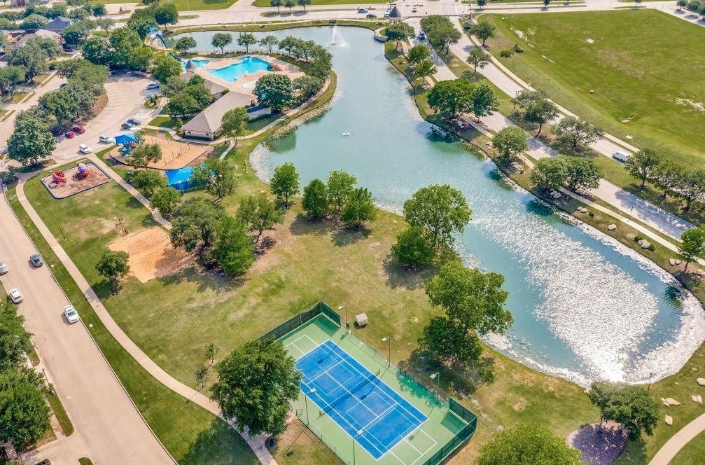 10418 Greenbriar Lane