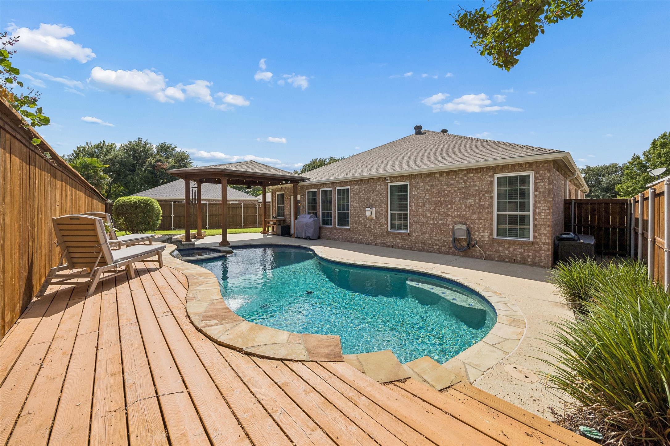 10418 Greenbriar Lane