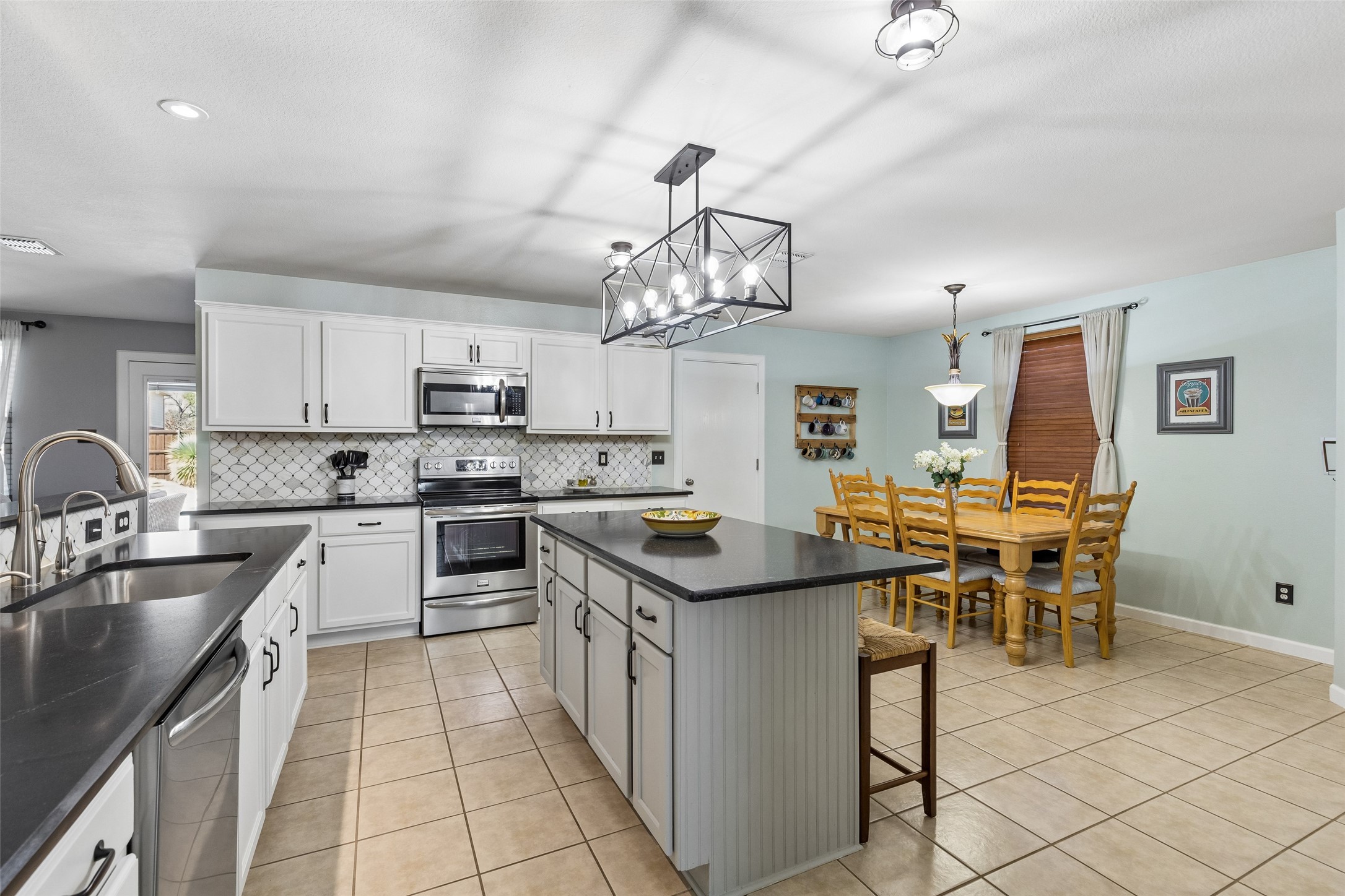 2903 Meadow Bluff Drive