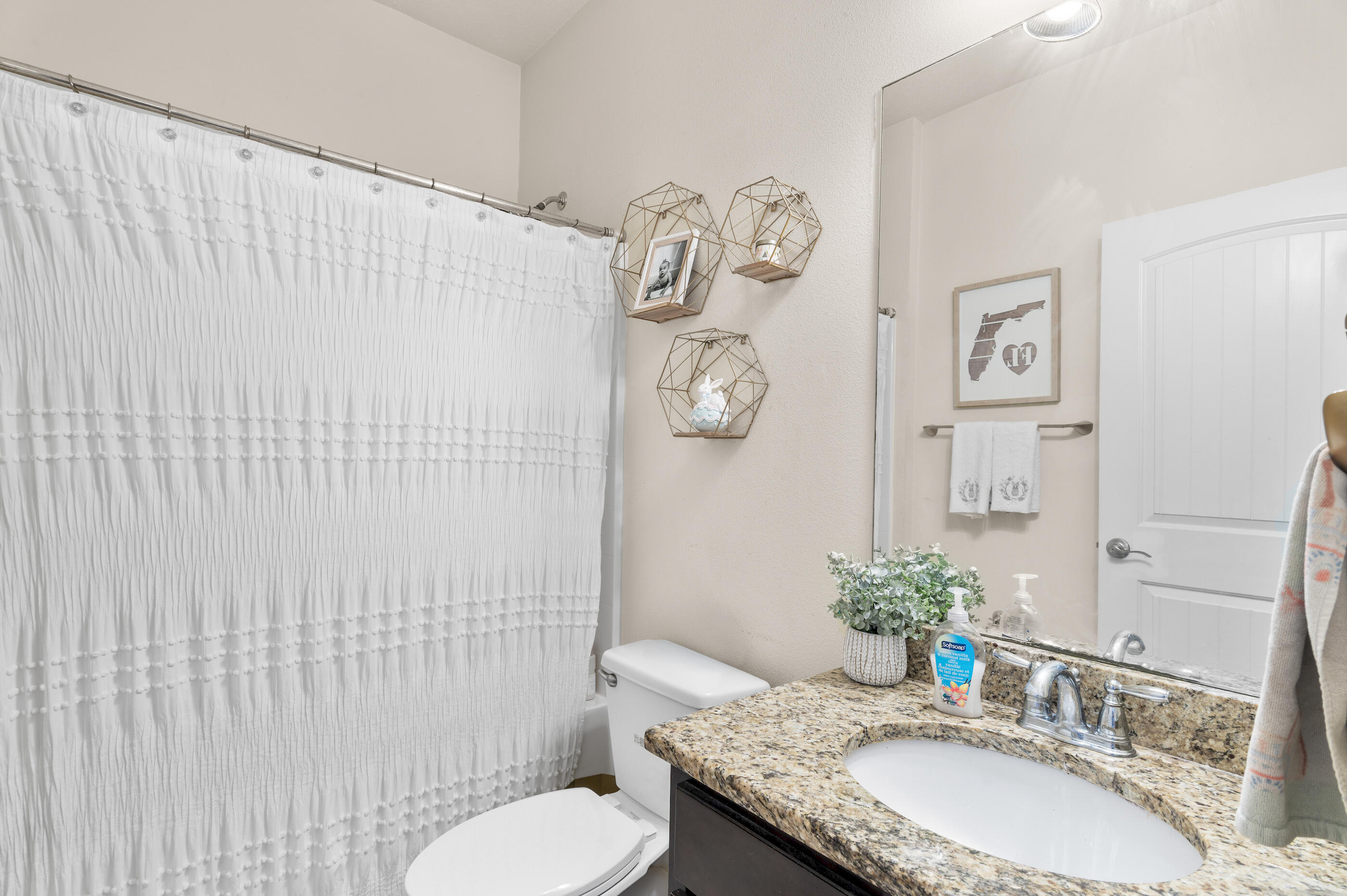 991 Cocobolo Drive