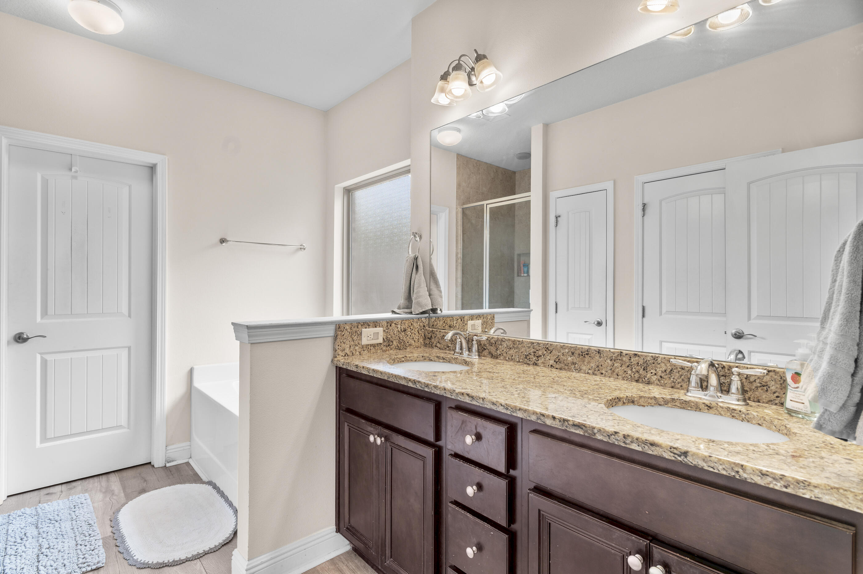 991 Cocobolo Drive