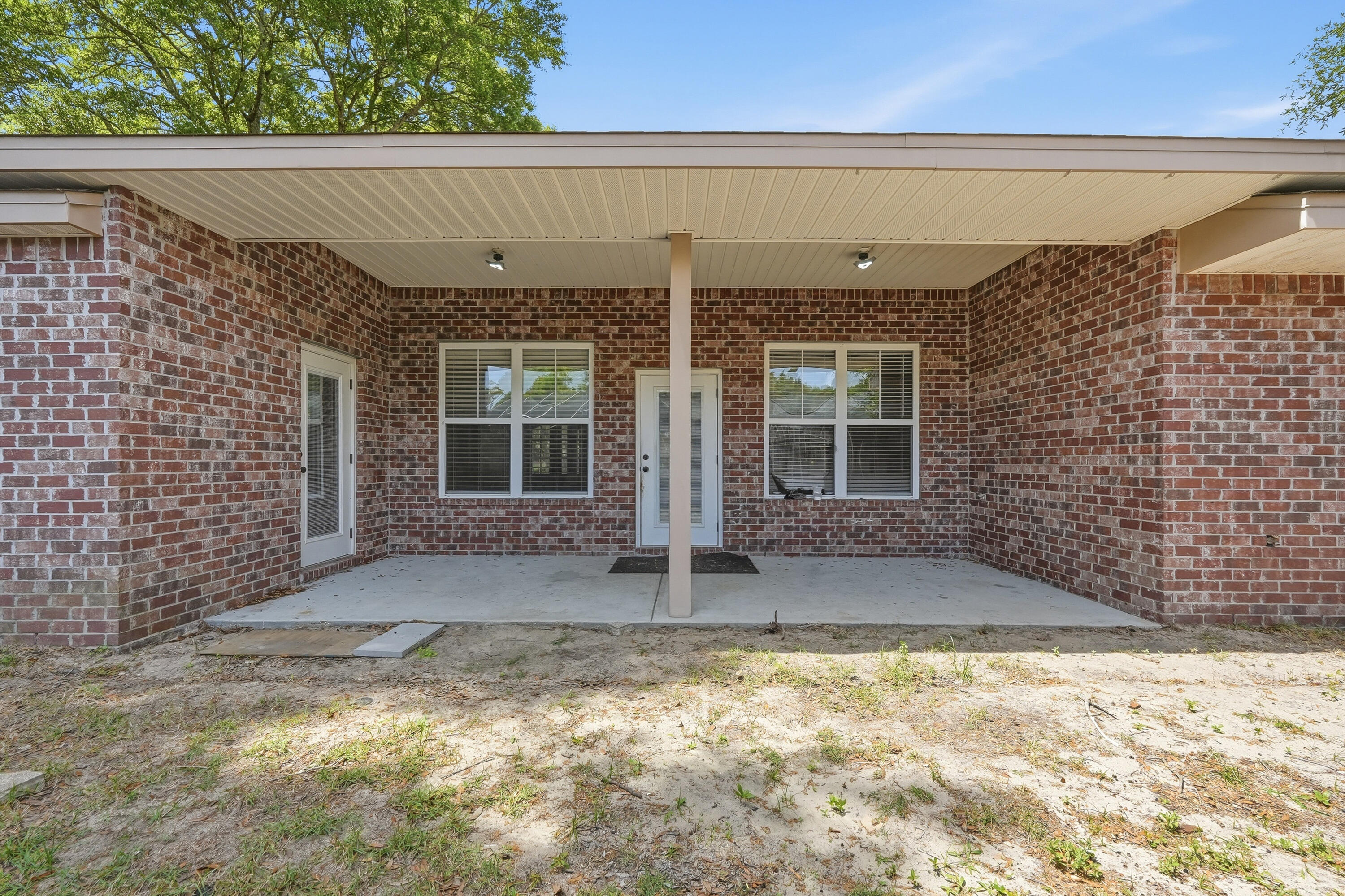 1223 Twin Bay Drive