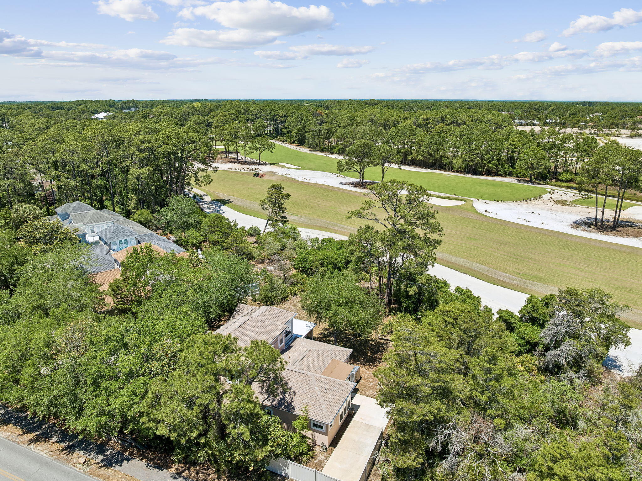 8 Masters Court