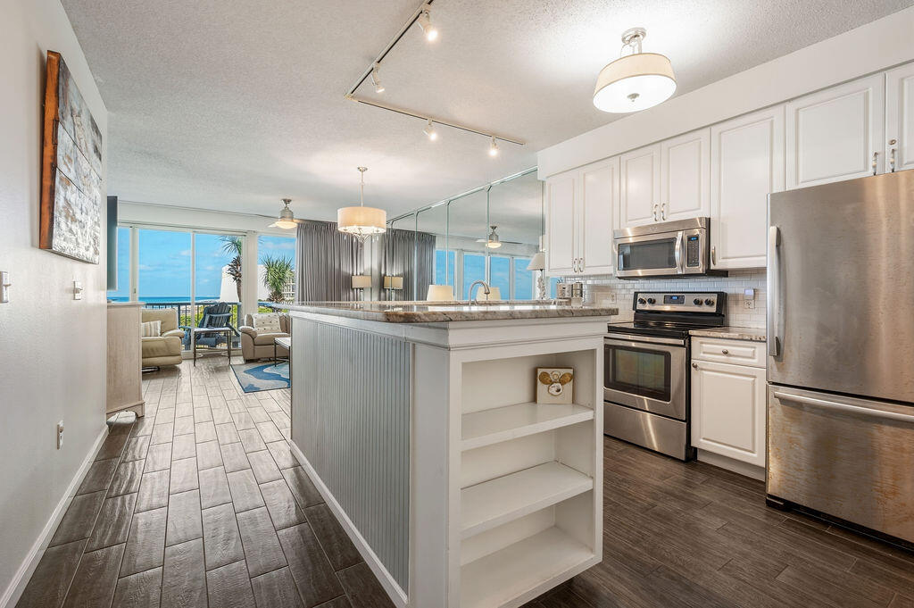 50 Monaco Street UNIT 202