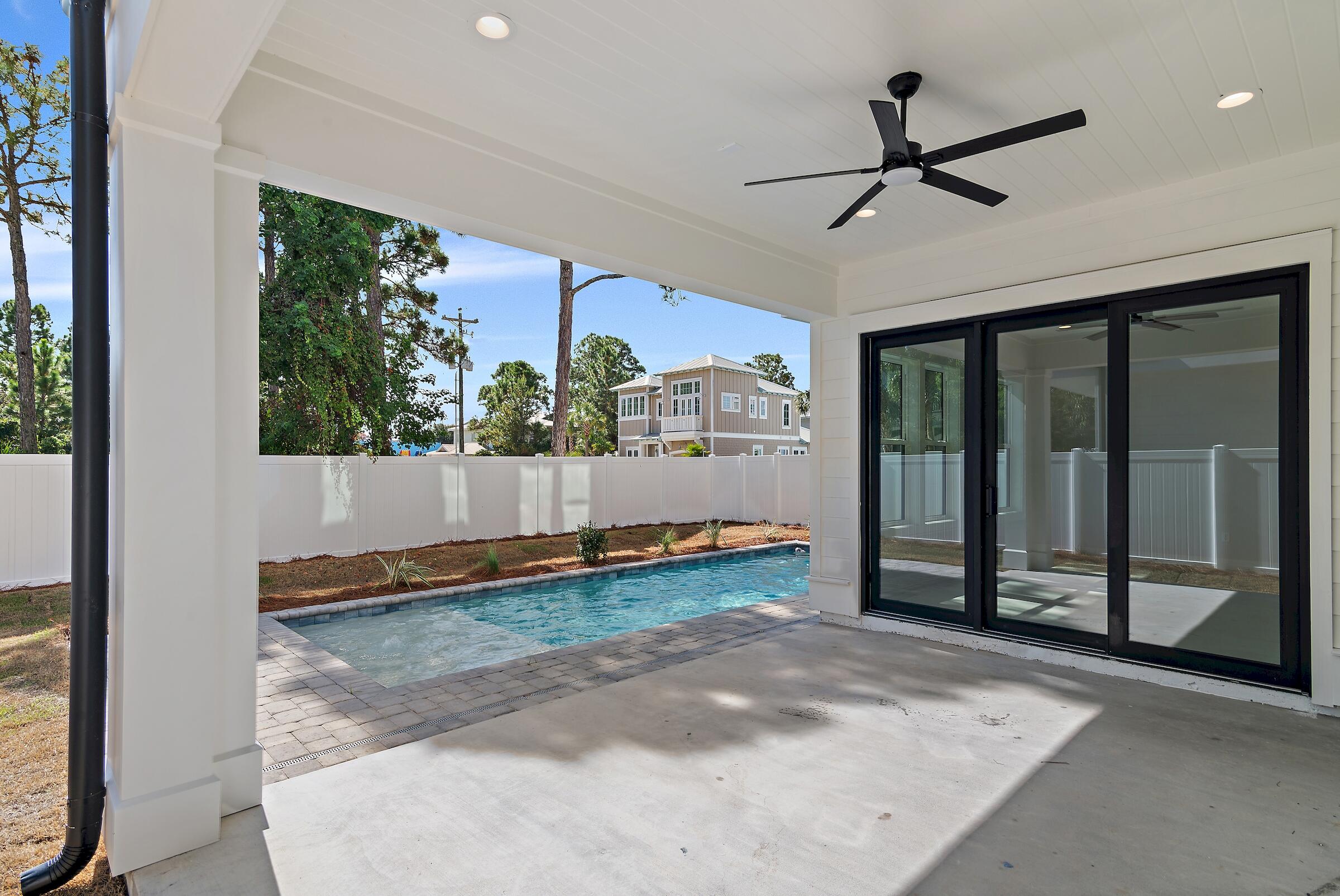 14 Henderson Place