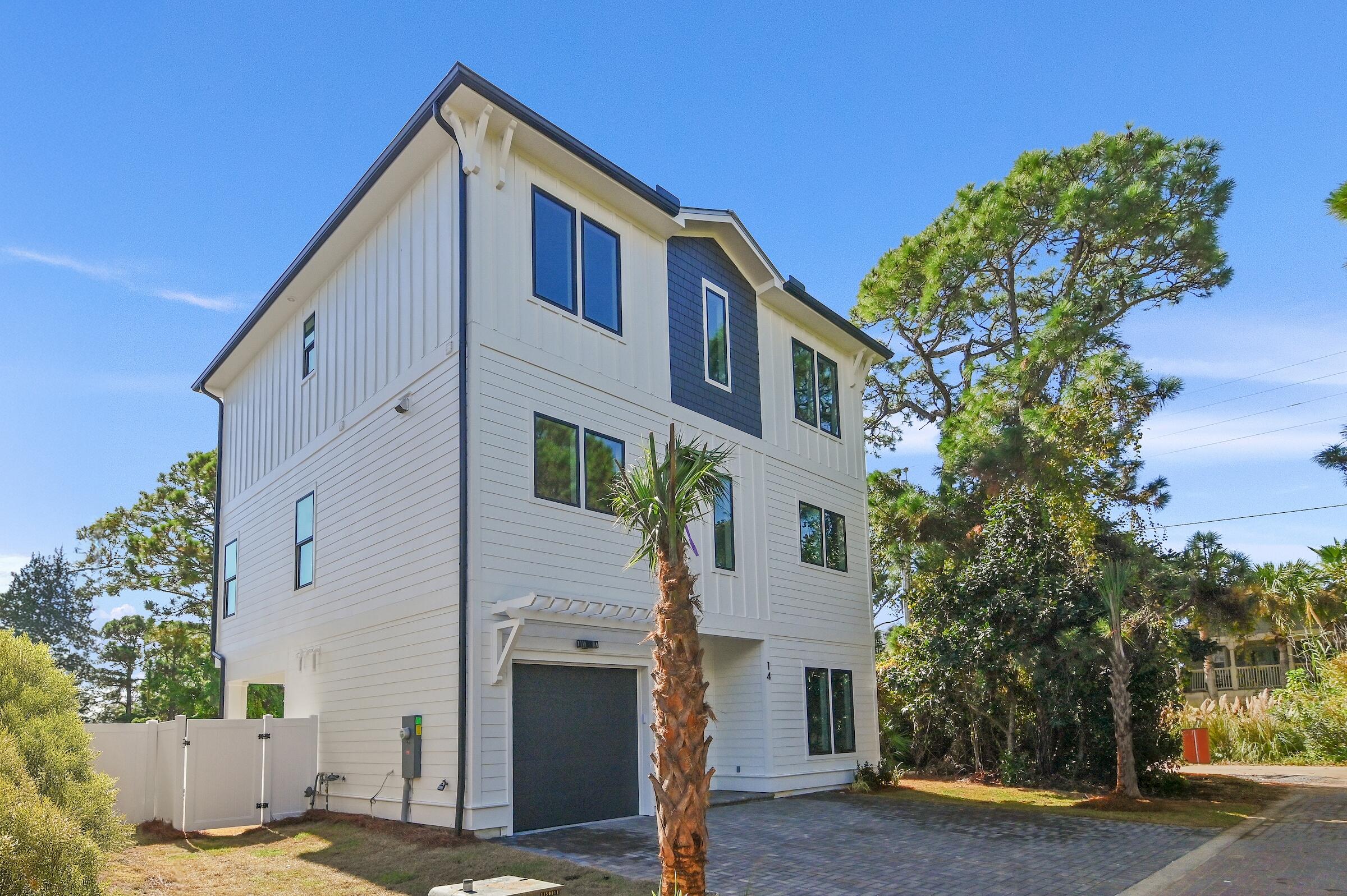 14 Henderson Place