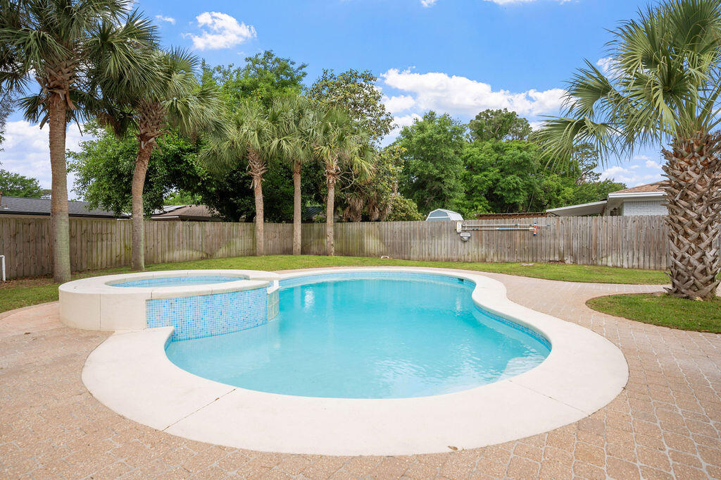 321 ST ANDREWS Drive