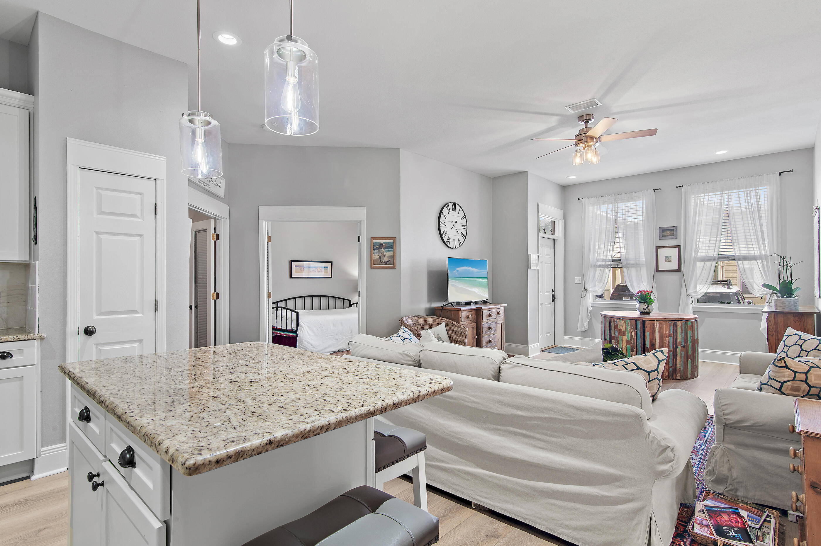 122 SHORE BIRD Drive 814