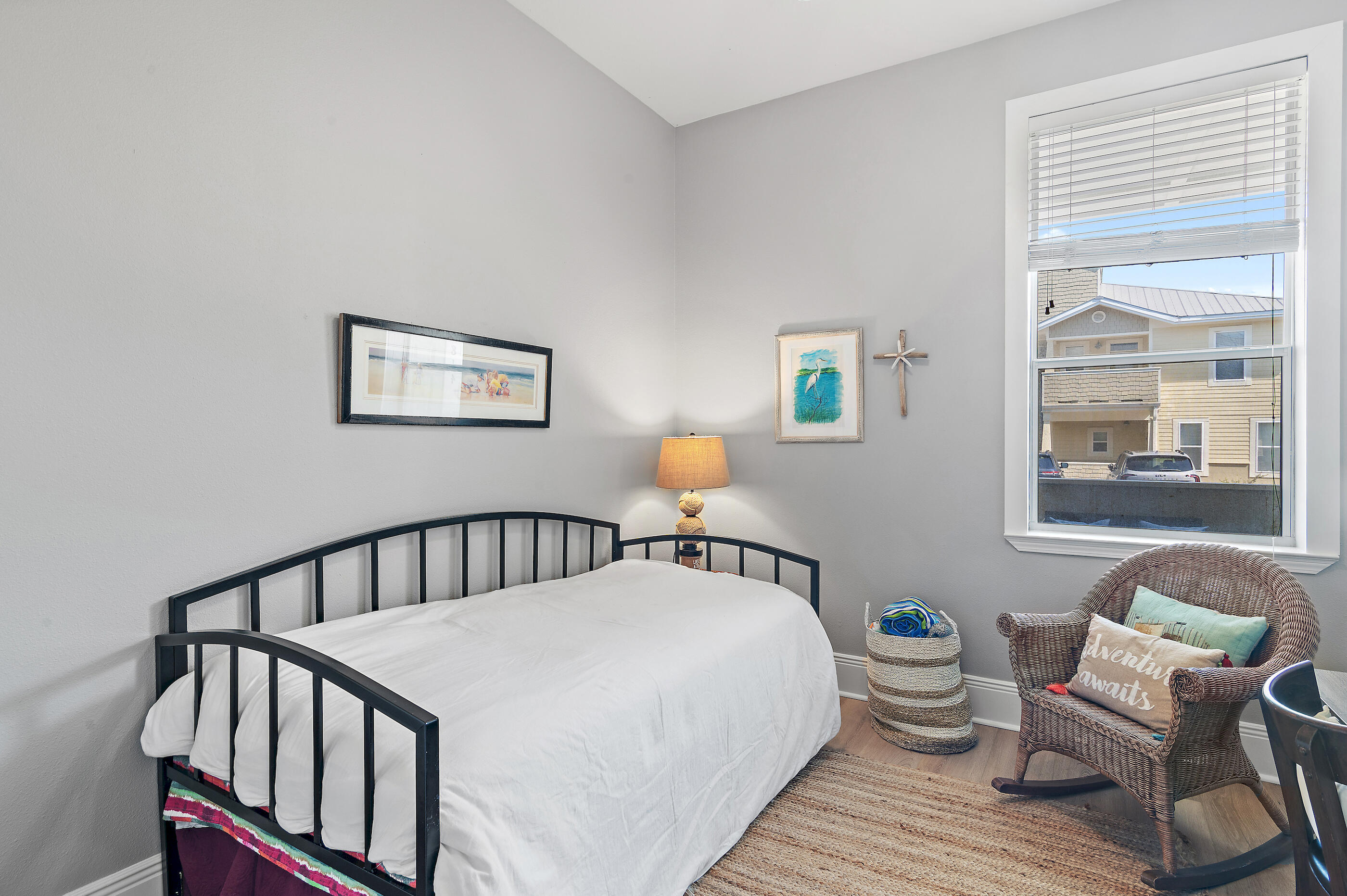 122 SHORE BIRD Drive 814