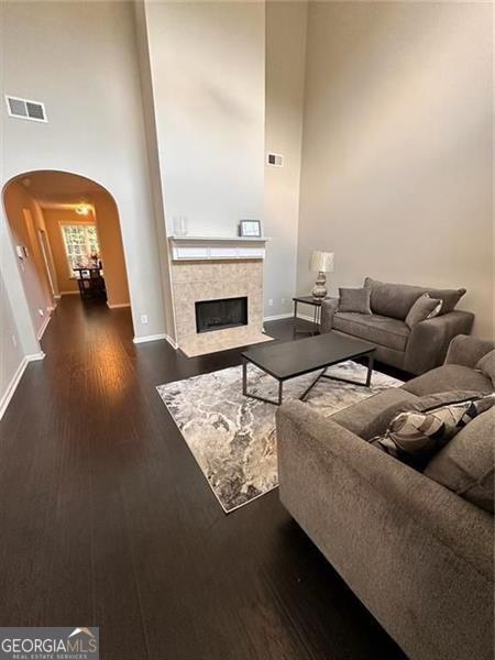 1643 JACKSON Way